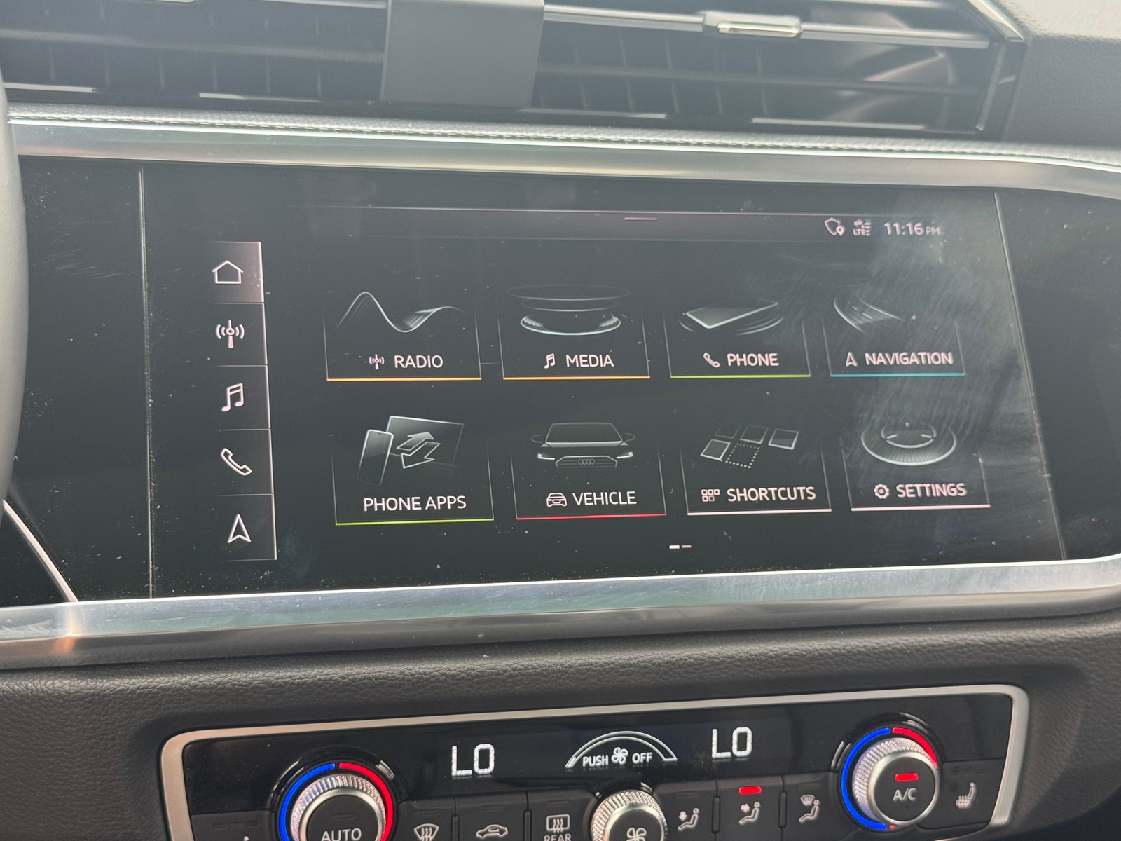 Thumbnail: 2021 Audi Q3 - 3