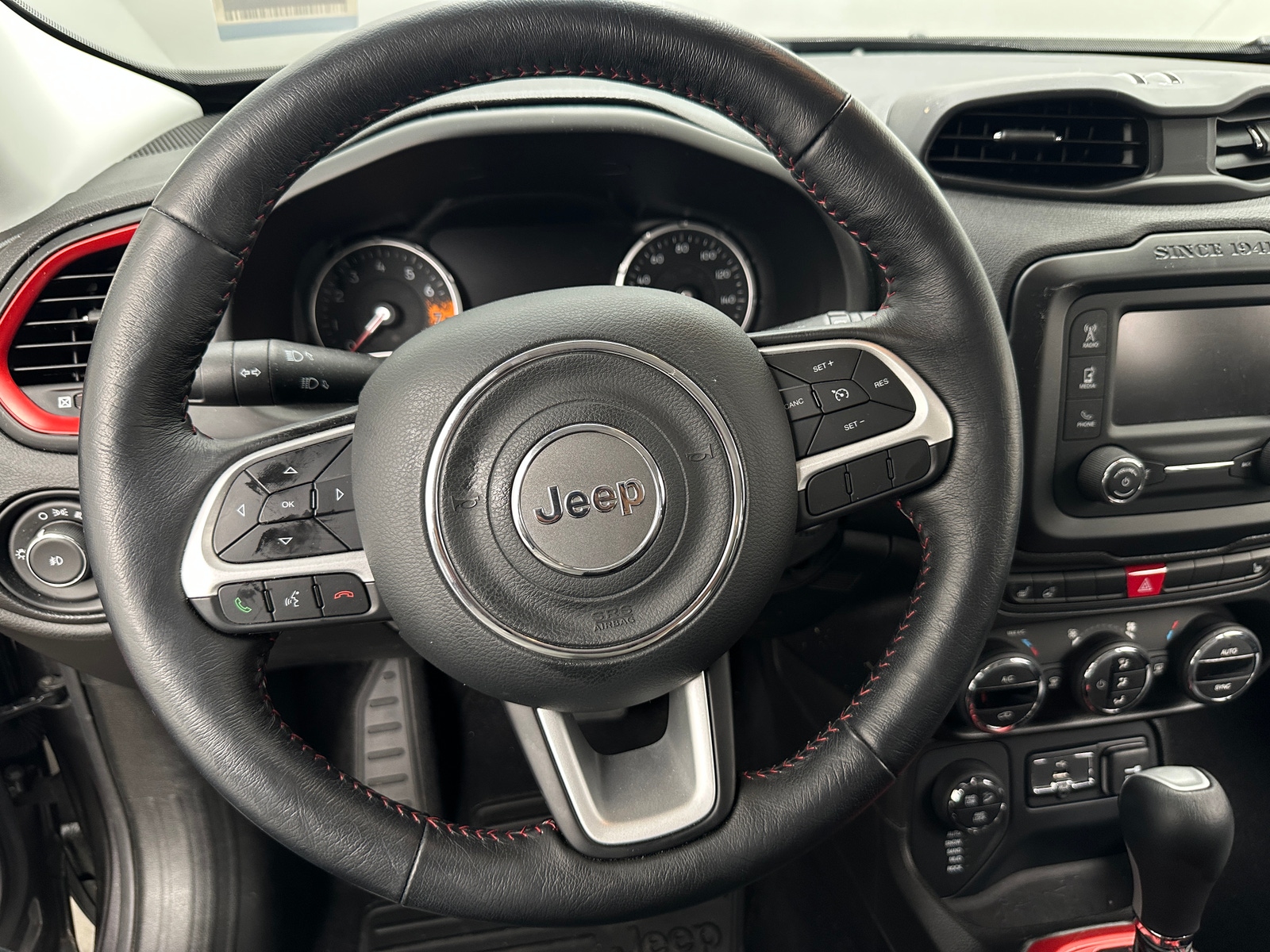 Thumbnail: 2017 Jeep Renegade - 4