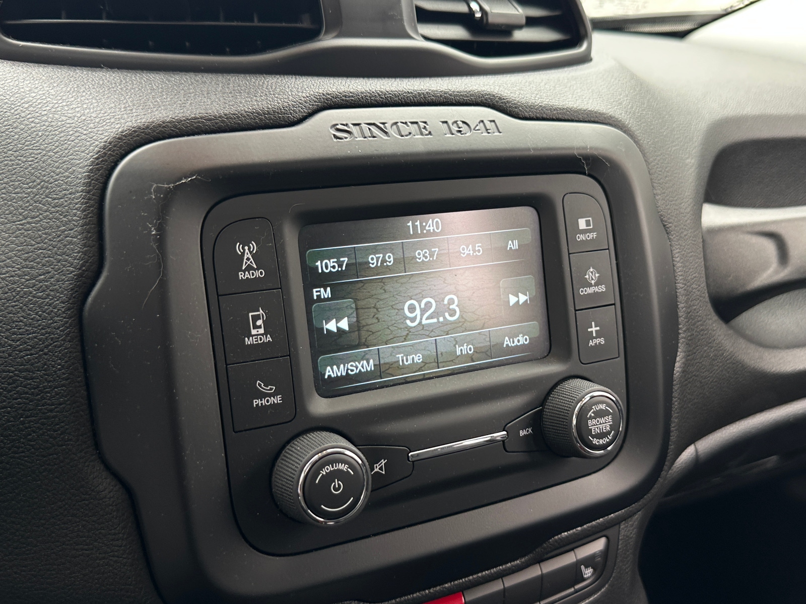 Thumbnail: 2017 Jeep Renegade - 3