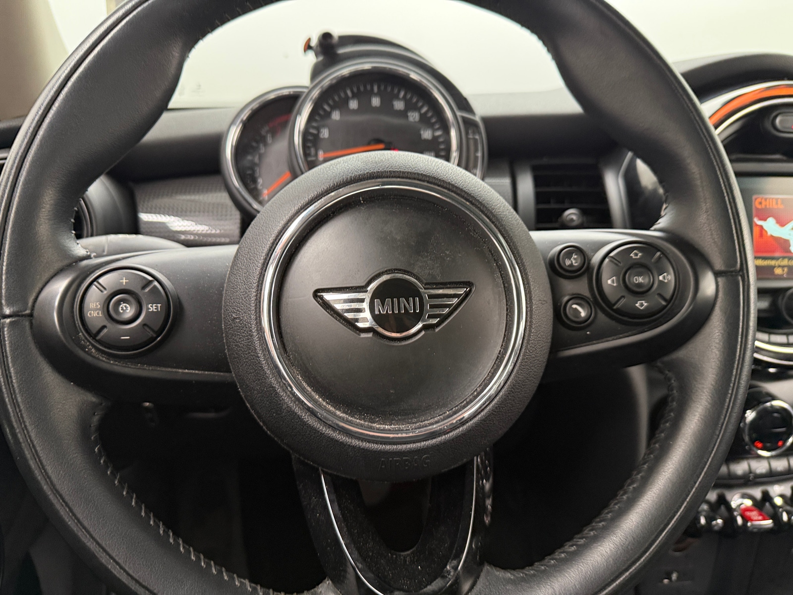 Thumbnail: 2019 MINI Cooper Hardtop - 4