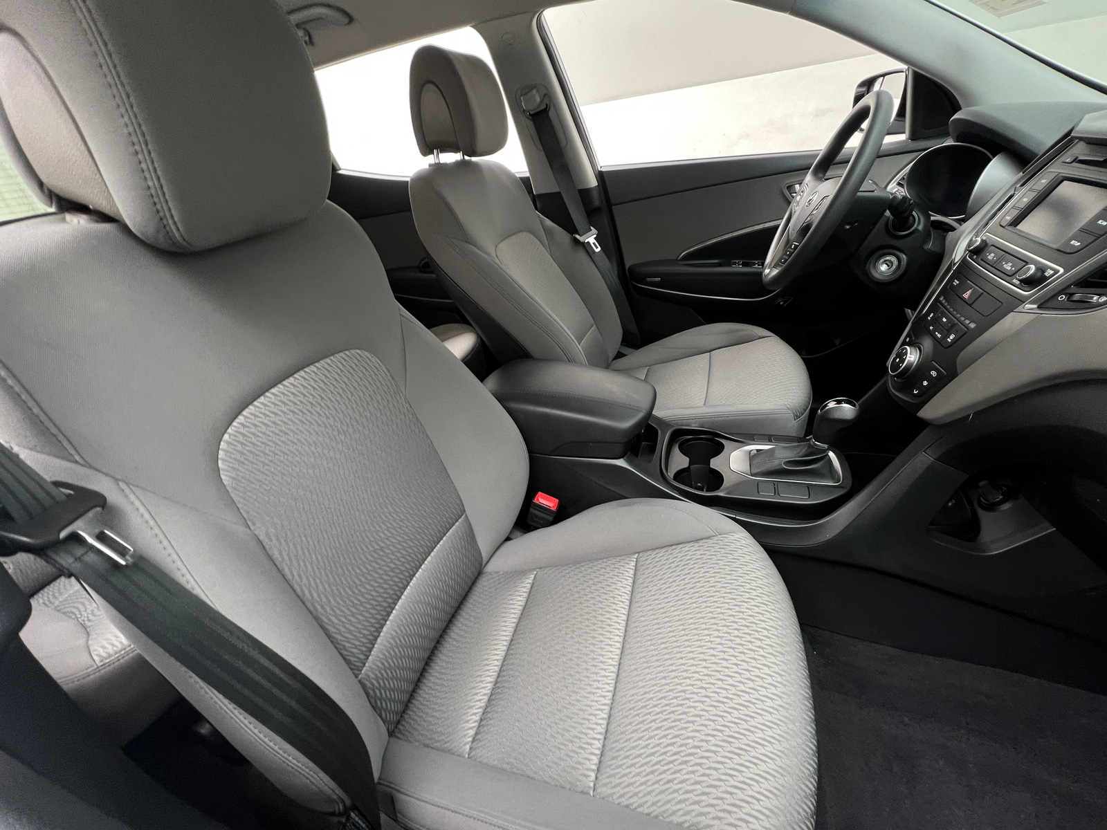 Thumbnail: 2017 Hyundai Santa Fe - 2