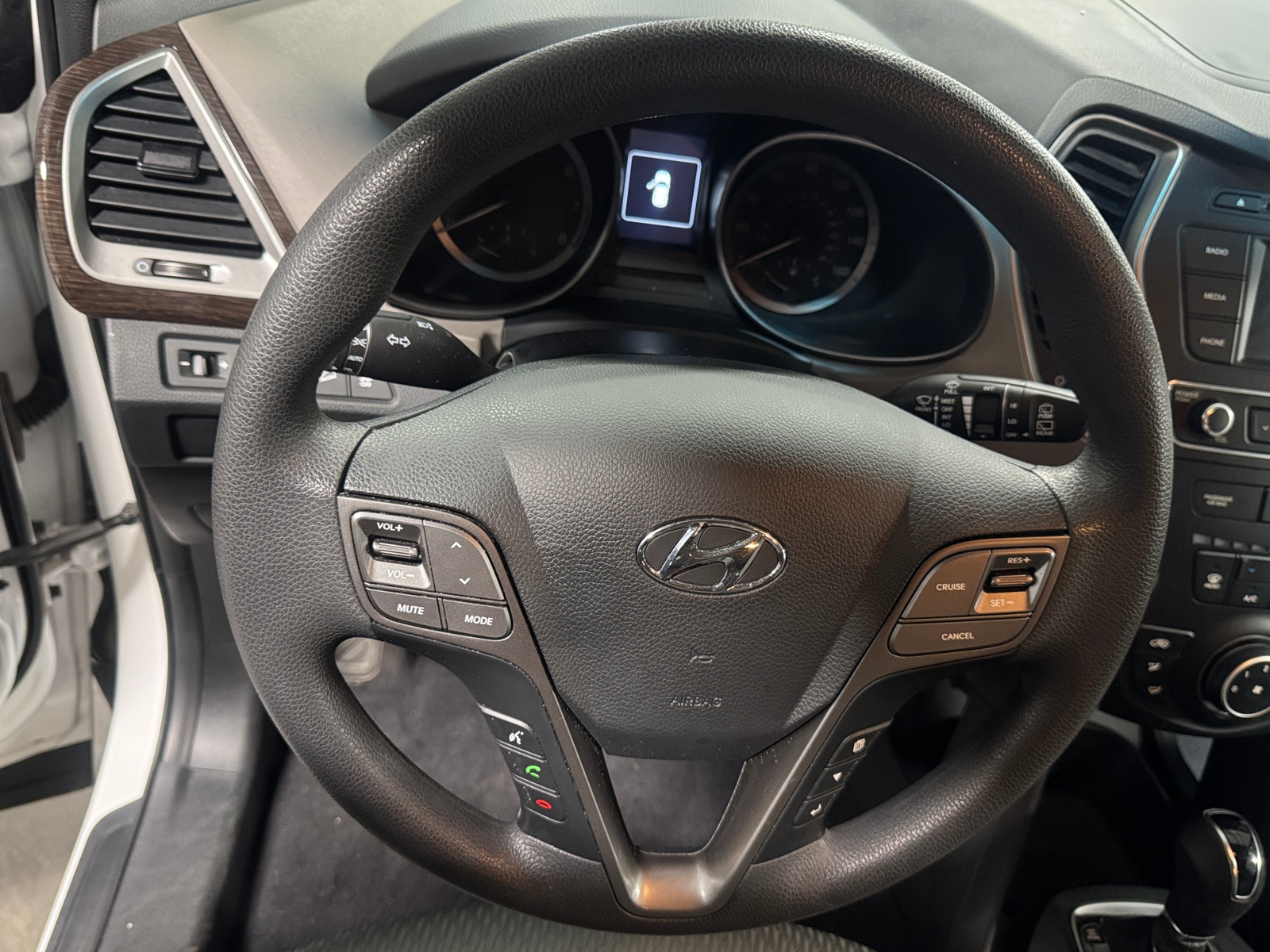 Thumbnail: 2017 Hyundai Santa Fe - 5