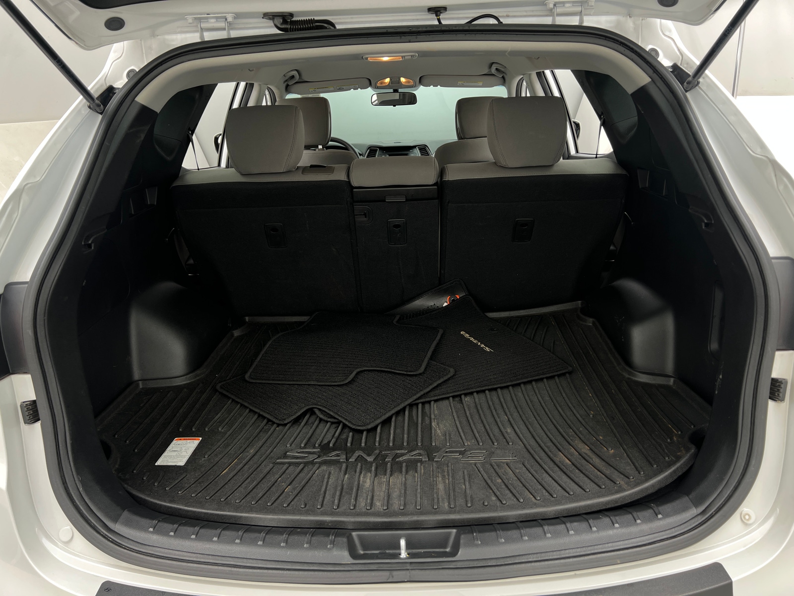 Thumbnail: 2017 Hyundai Santa Fe - 7