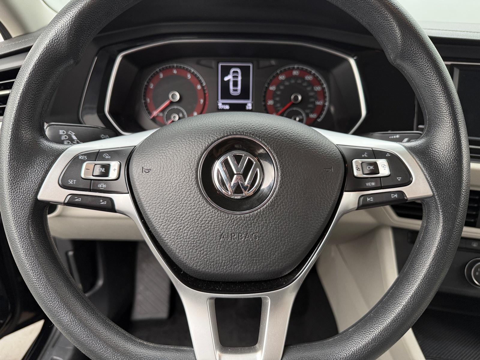 Thumbnail: 2019 Volkswagen Jetta - 5