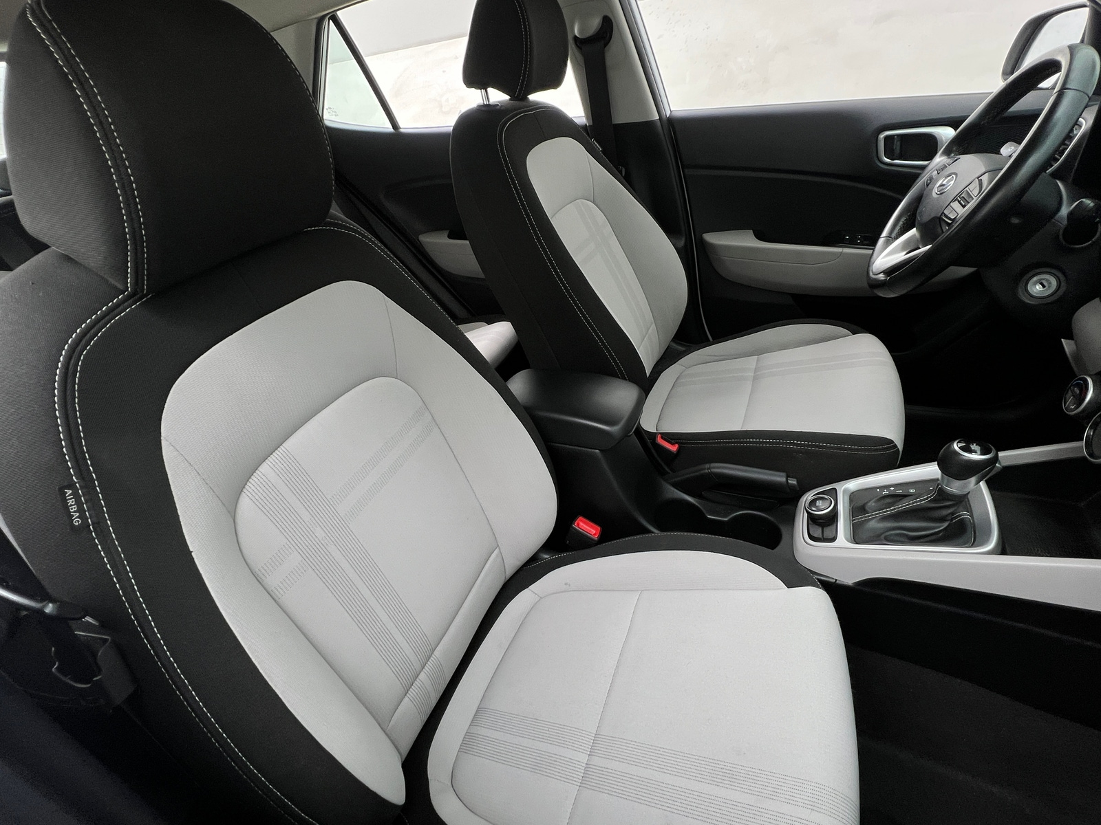 Thumbnail: 2021 Hyundai Venue - 2