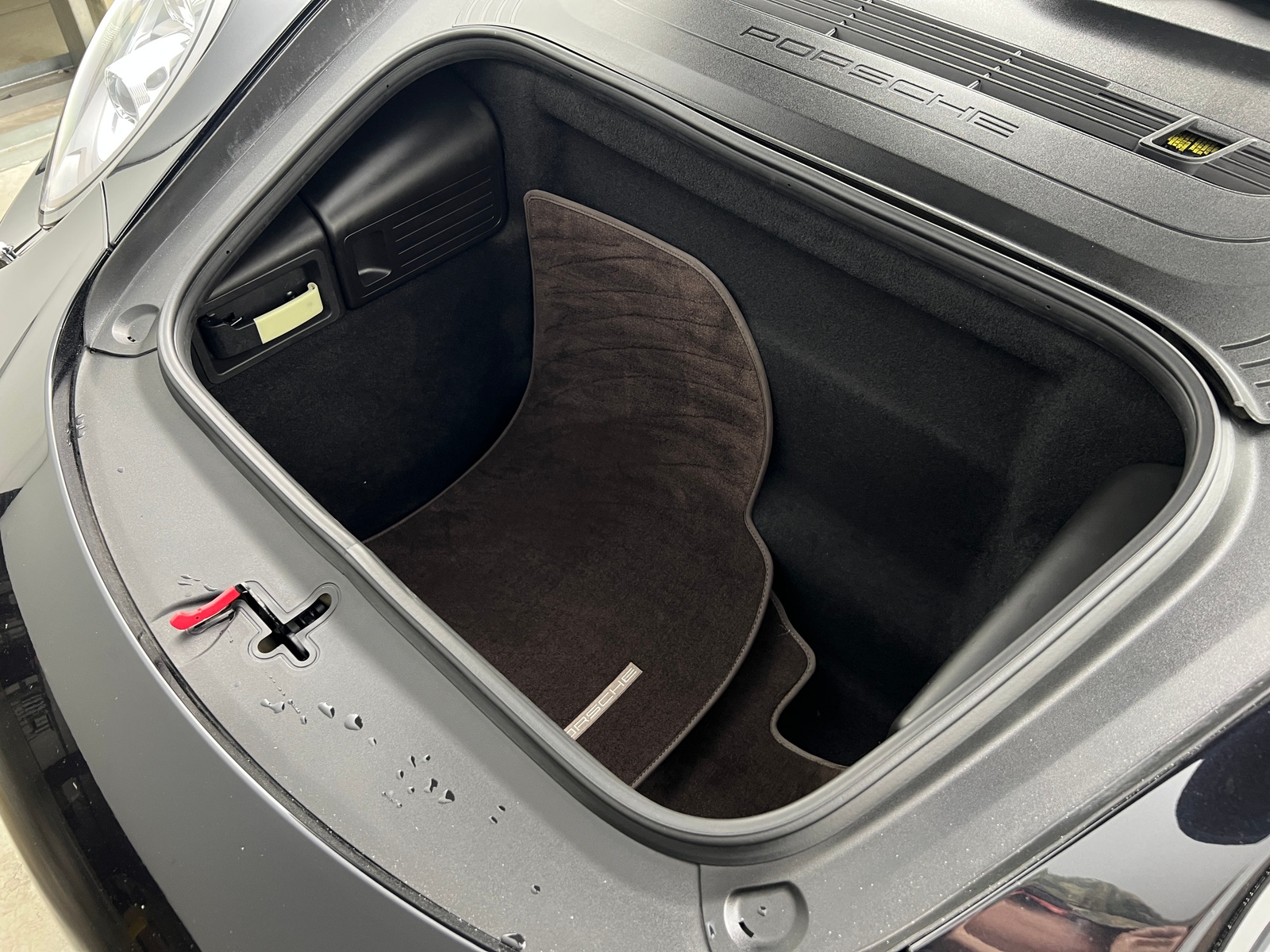 Thumbnail: 2017 Porsche 911 - 5