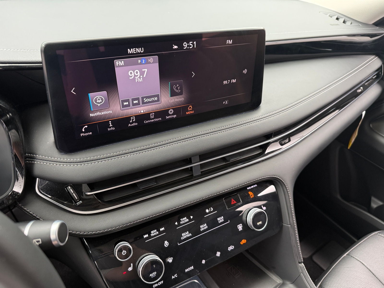 Thumbnail: 2025 INFINITI QX60 - 3