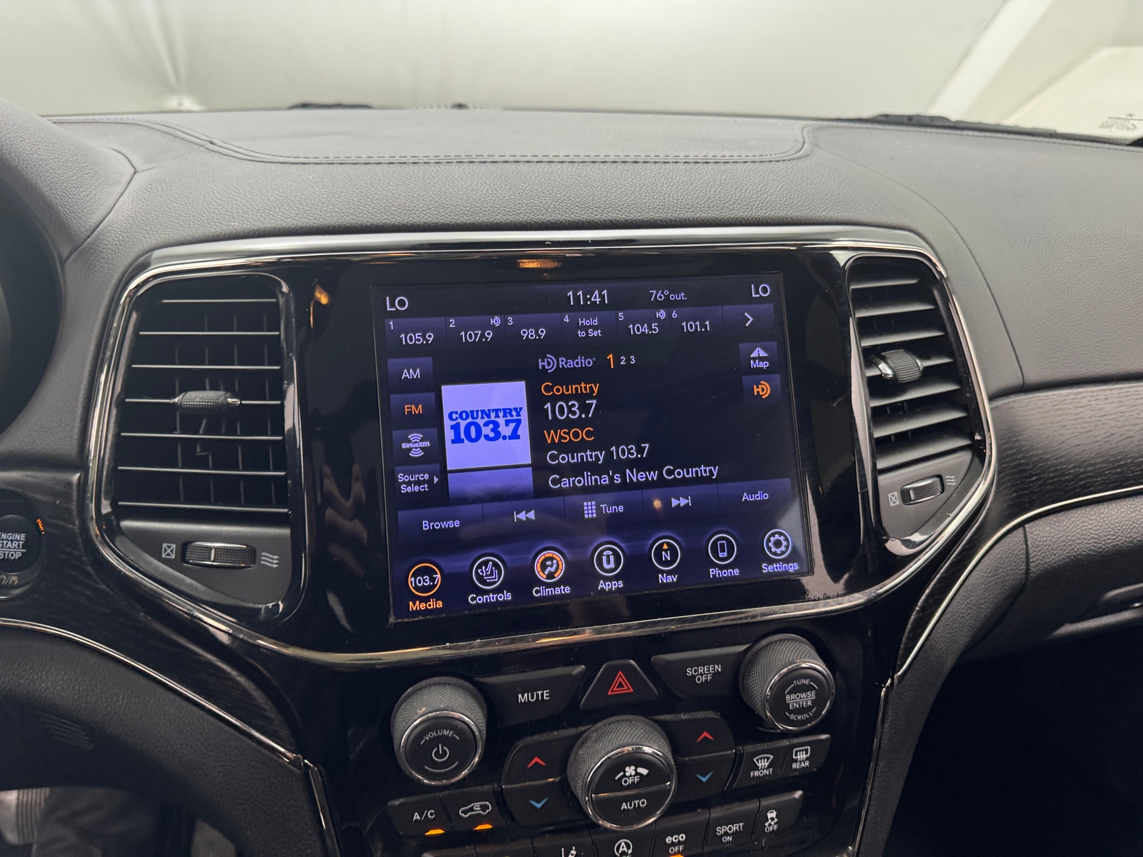 Thumbnail: 2021 Jeep Grand Cherokee - 3