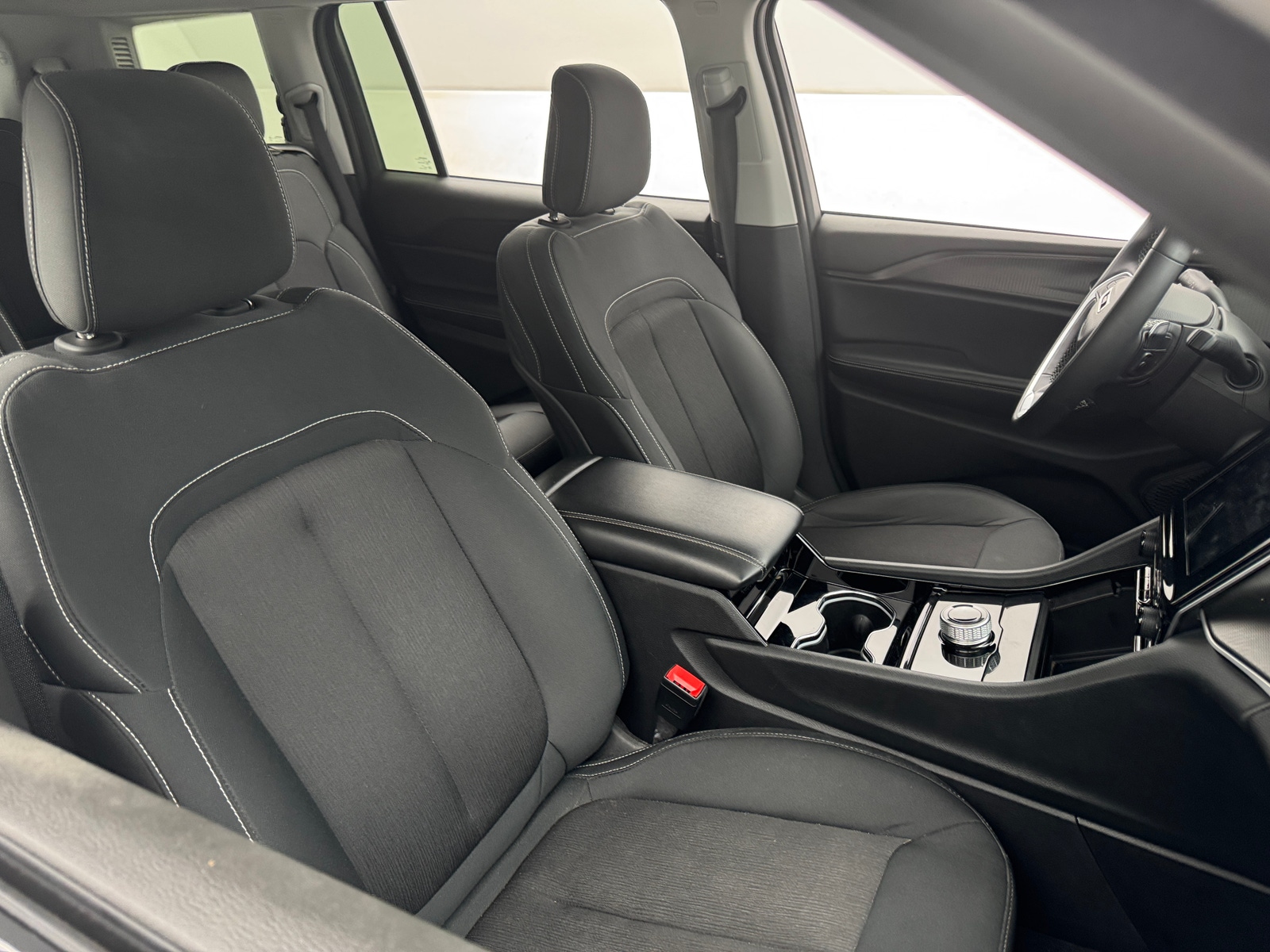 Thumbnail: 2023 Jeep Grand Cherokee L - 2