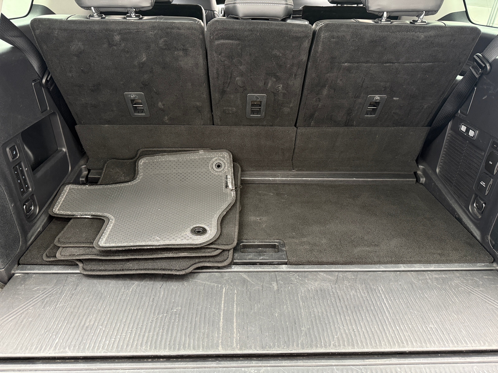 Thumbnail: 2025 Ford Expedition - 6