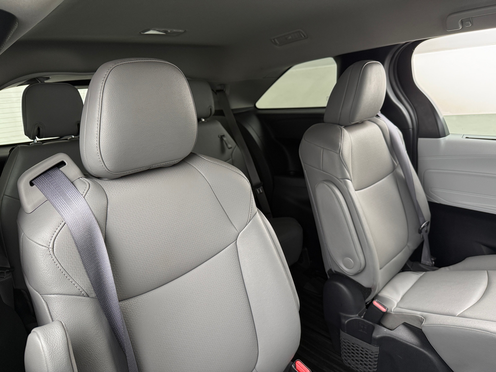 Thumbnail: 2025 Toyota Sienna - 5