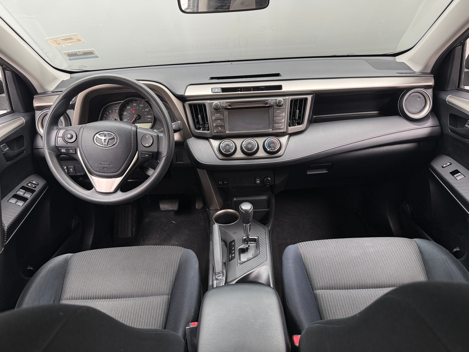 Thumbnail: 2015 Toyota RAV4 - 3