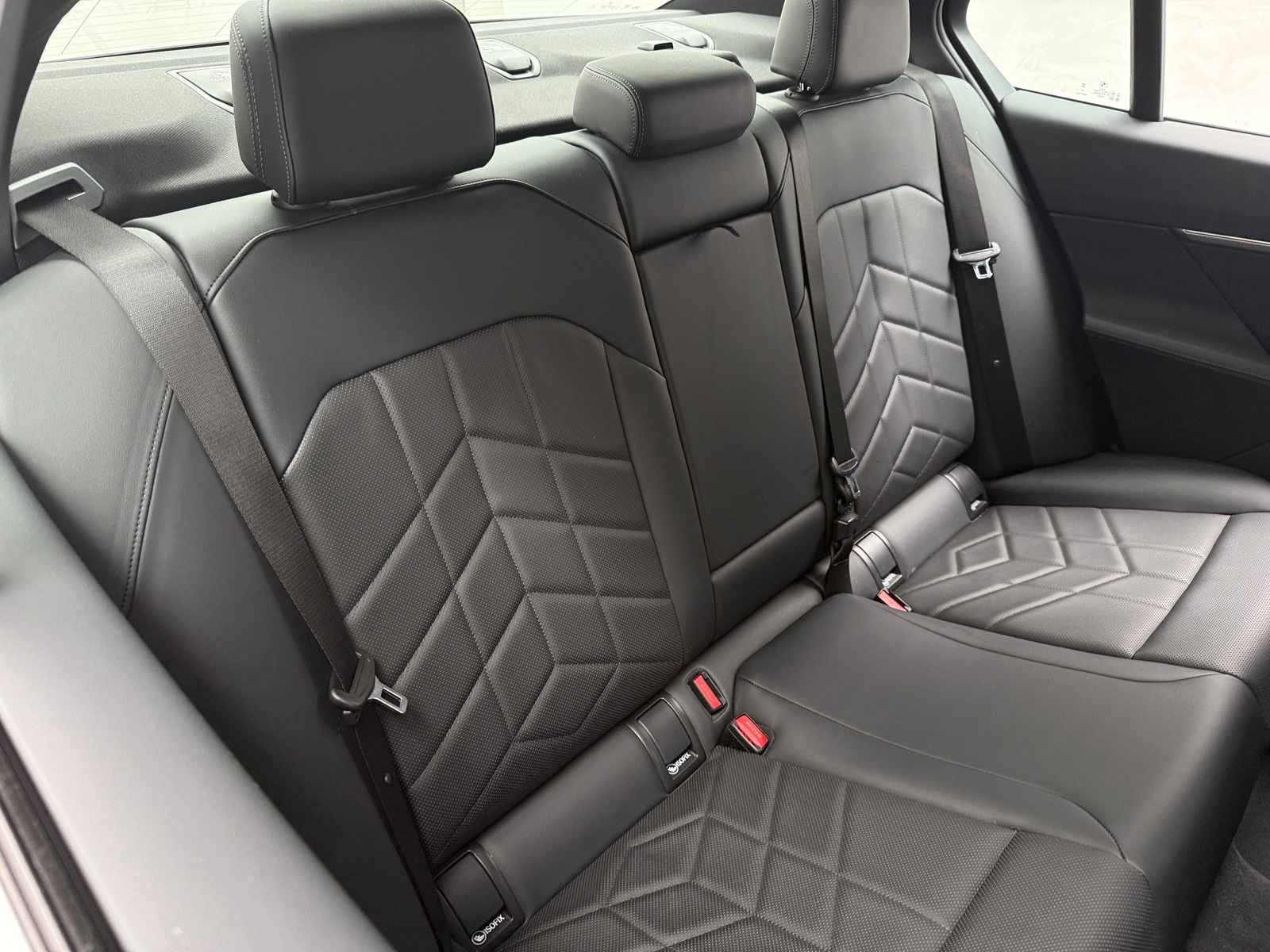 Thumbnail: 2025 BMW 5 Series - 5