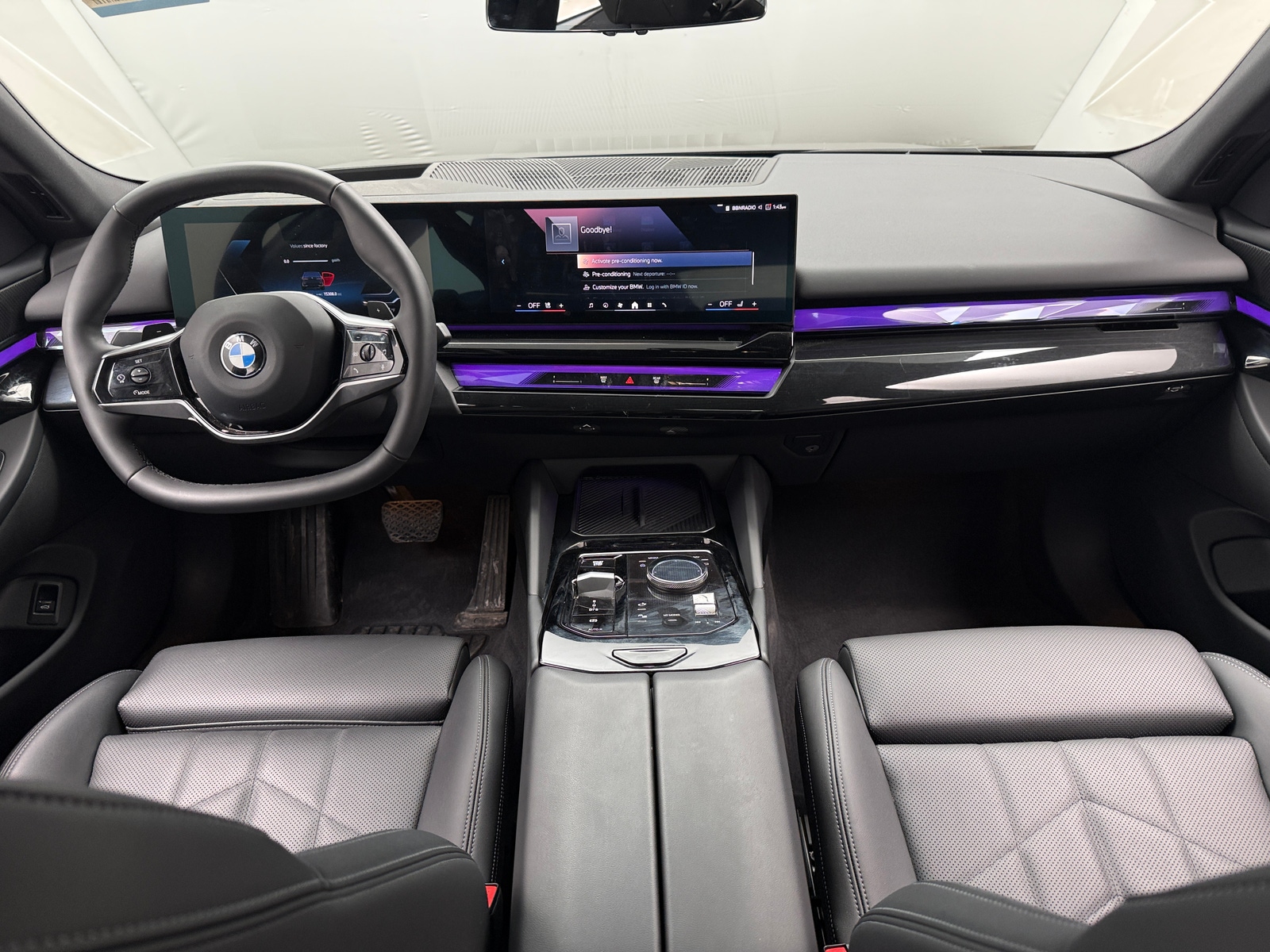 Thumbnail: 2025 BMW 5 Series - 2