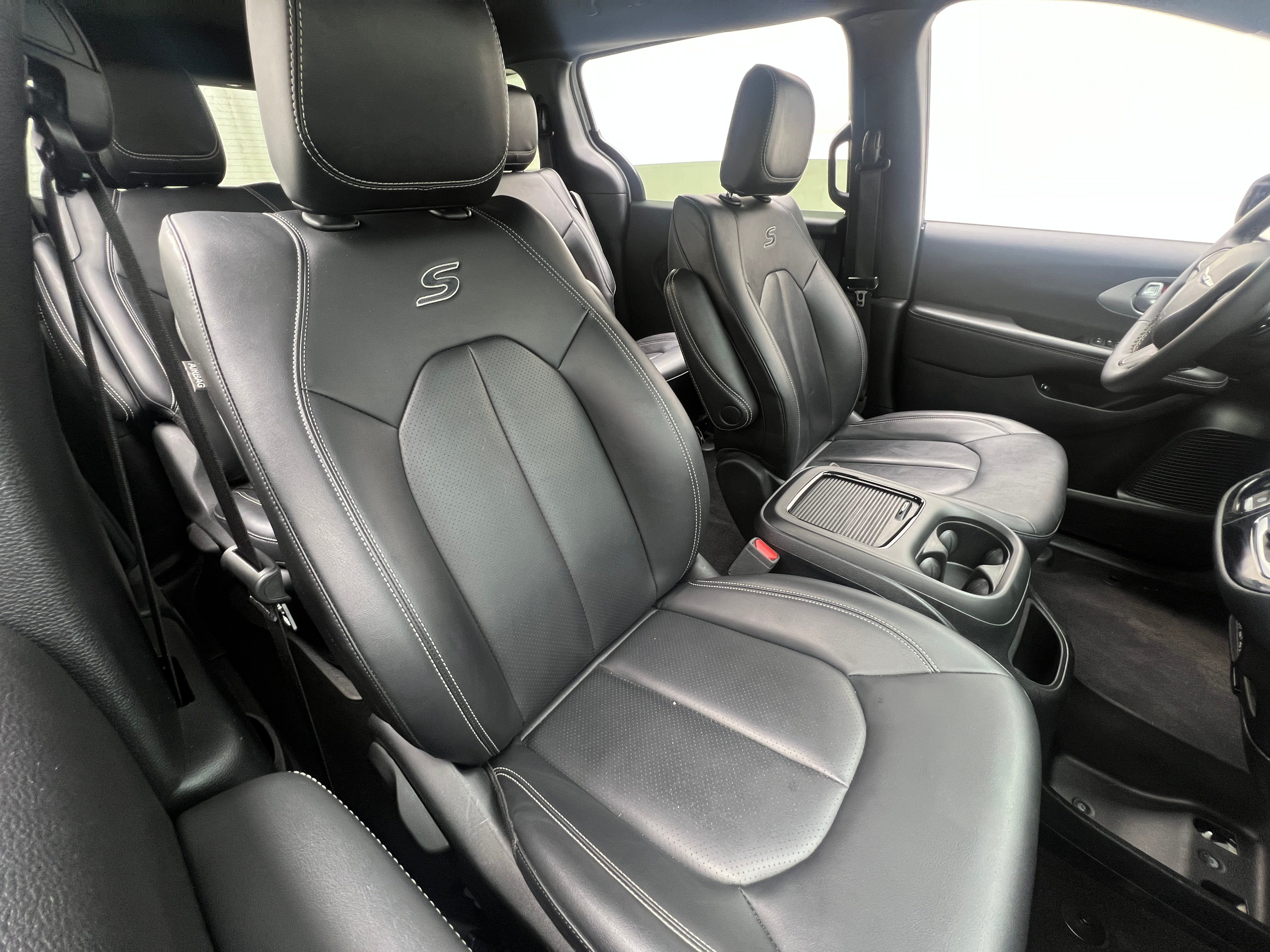 2024 Chrysler Pacifica PHEV