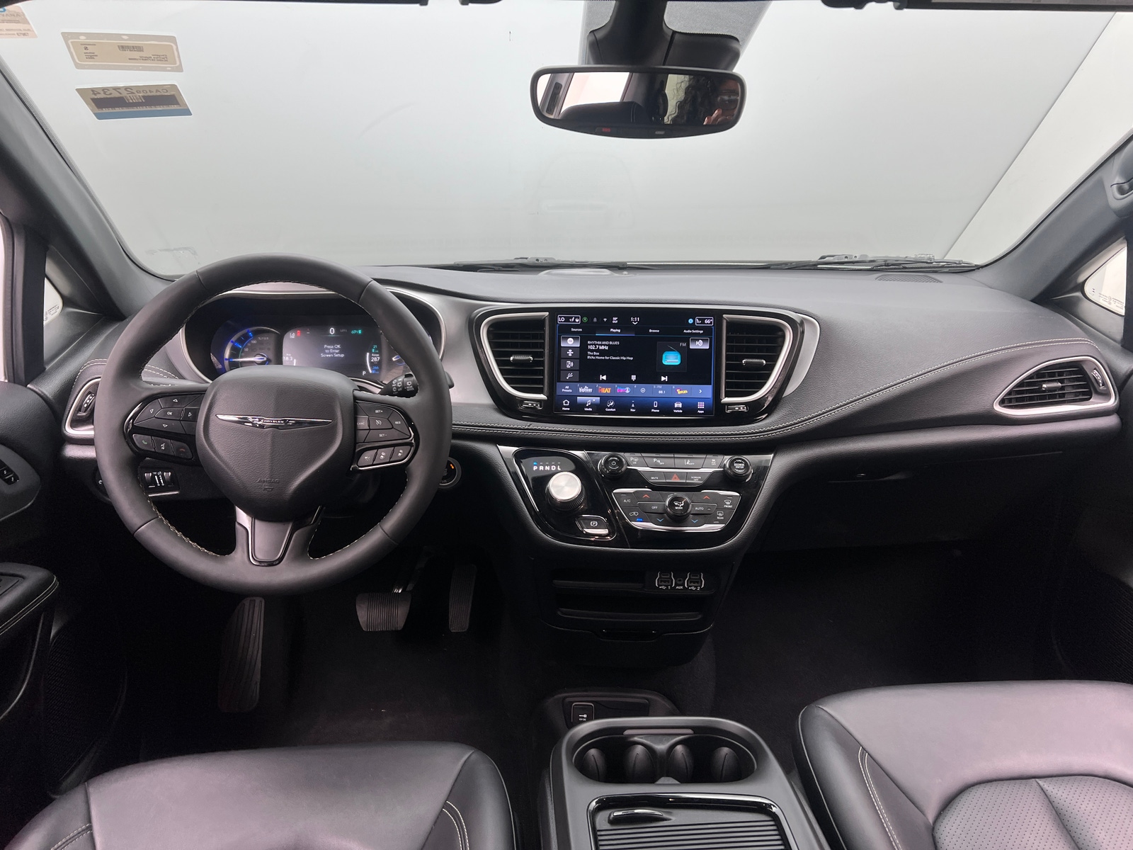 Thumbnail: 2024 Chrysler Pacifica - 2