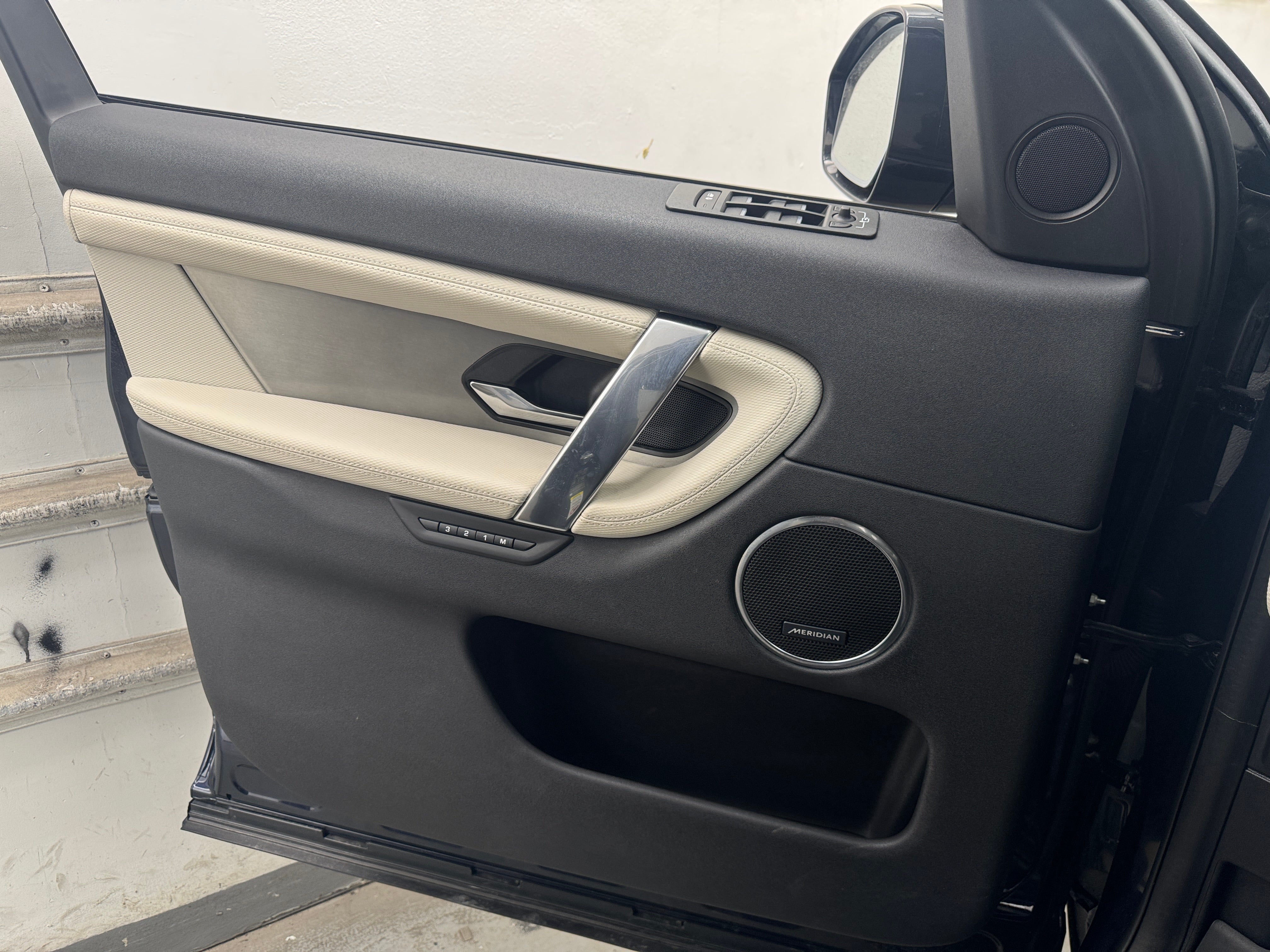 2023 Land Rover Discovery Sport