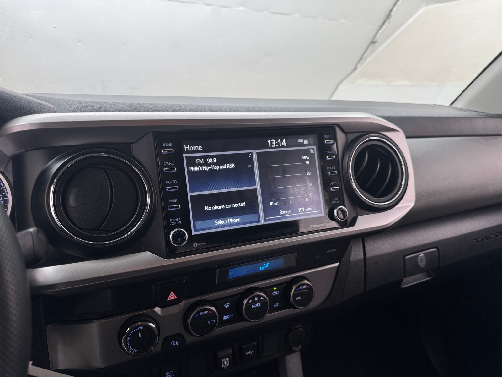 Thumbnail: 2022 Toyota Tacoma - 4