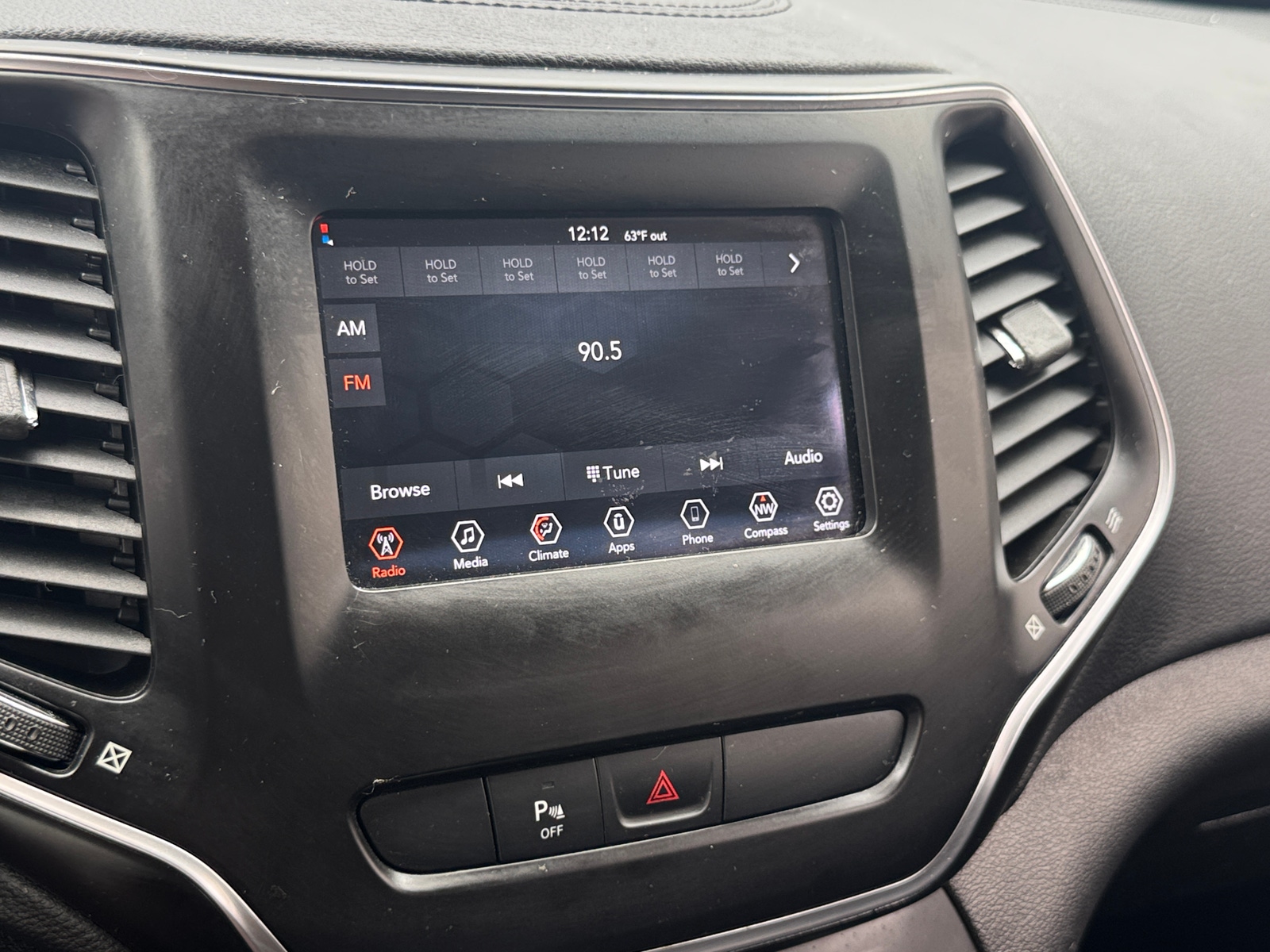 Thumbnail: 2020 Jeep Cherokee - 4