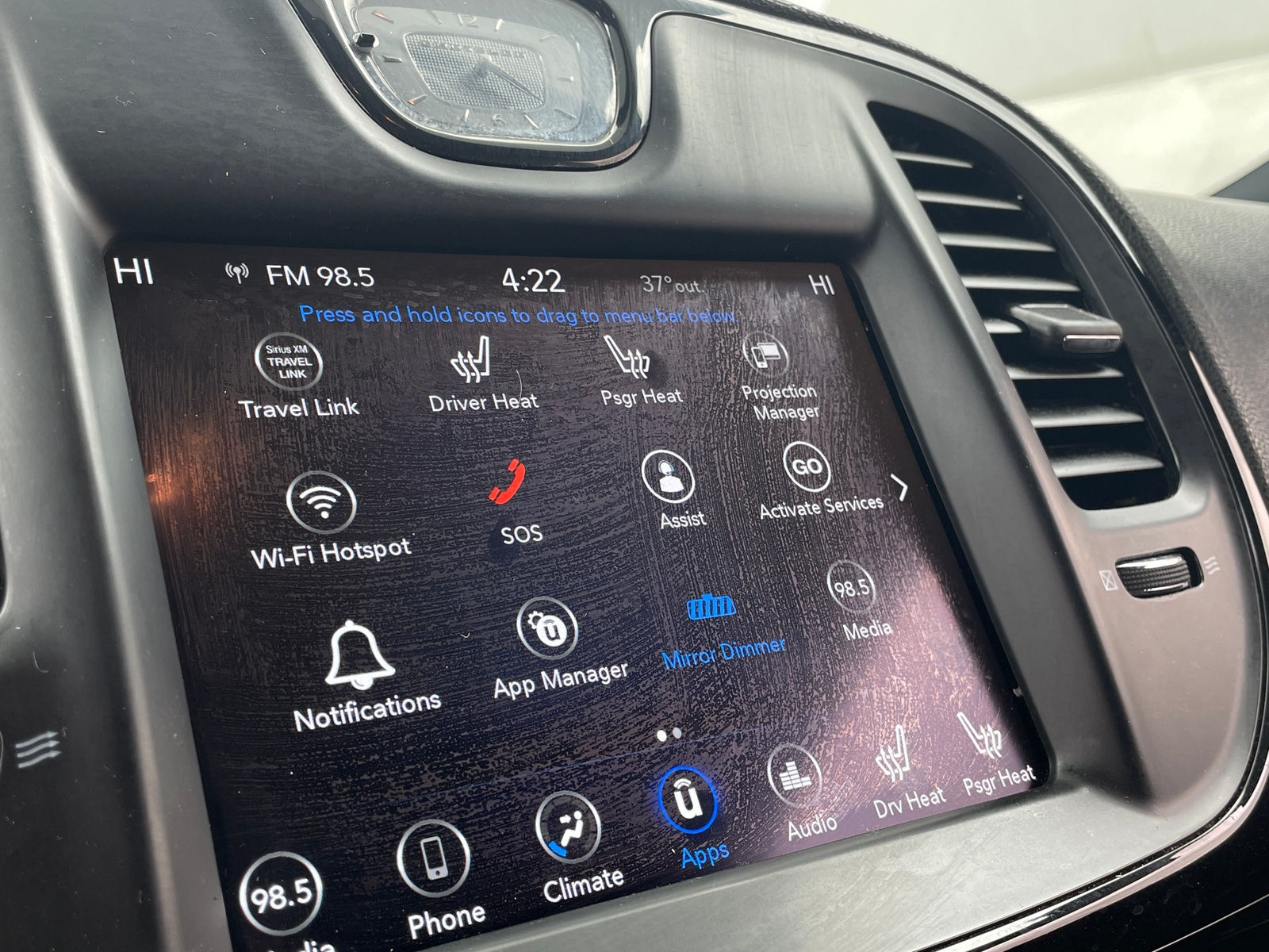 Thumbnail: 2022 Chrysler 300 - 3