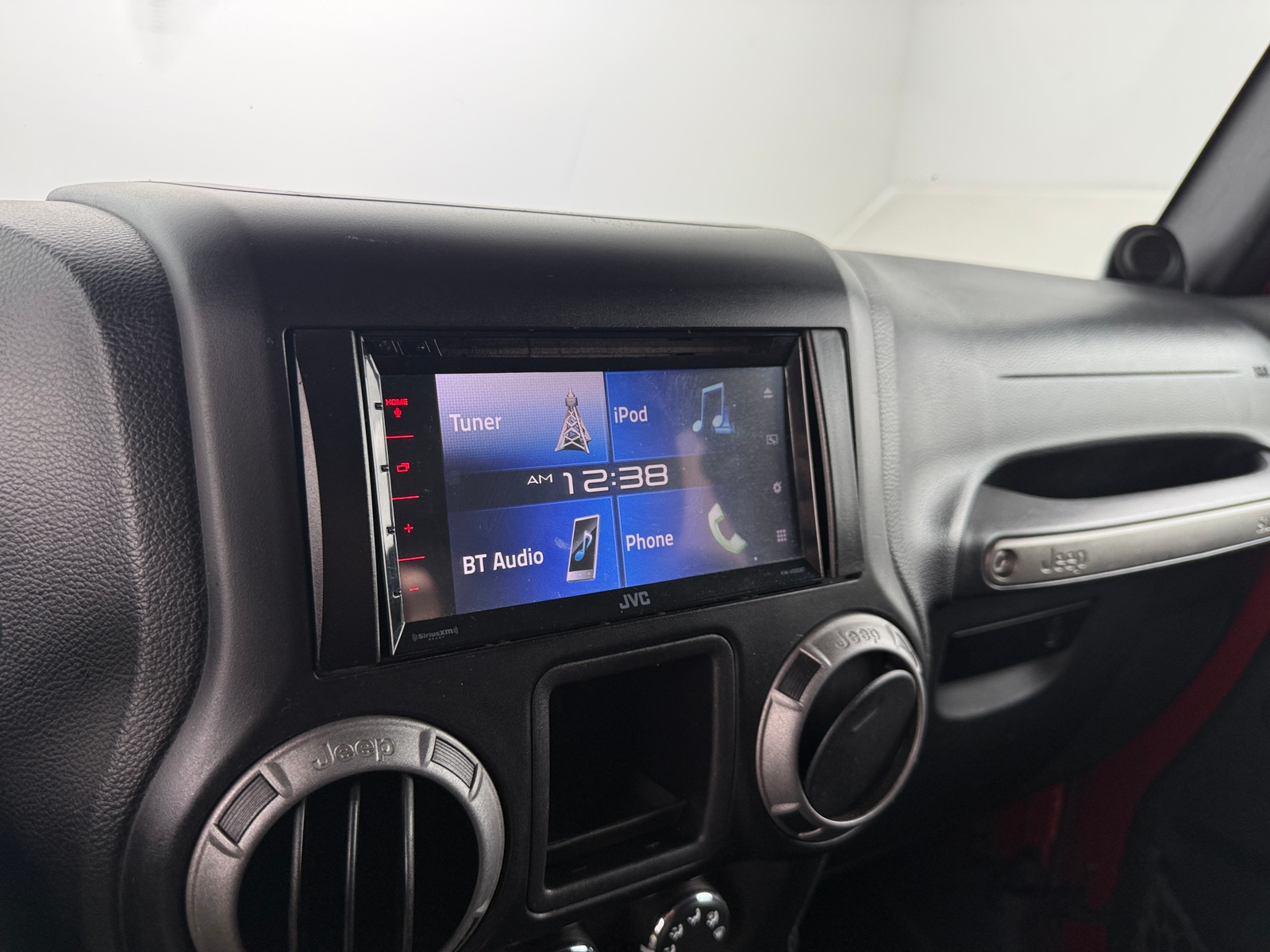 Thumbnail: 2013 Jeep Wrangler - 3