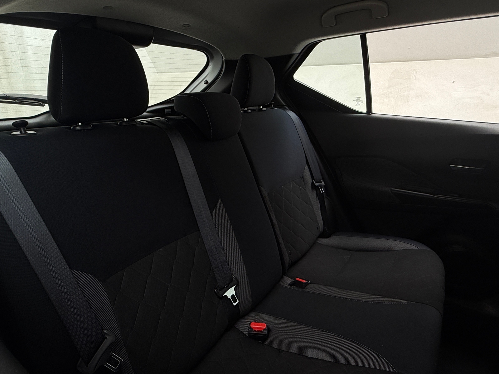 Thumbnail: 2018 Nissan Kicks - 6