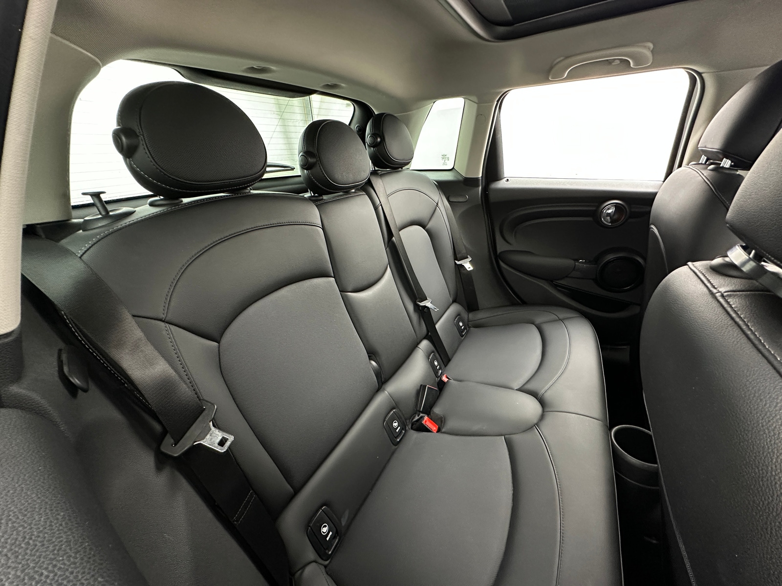 Thumbnail: 2020 MINI Cooper Hardtop - 5