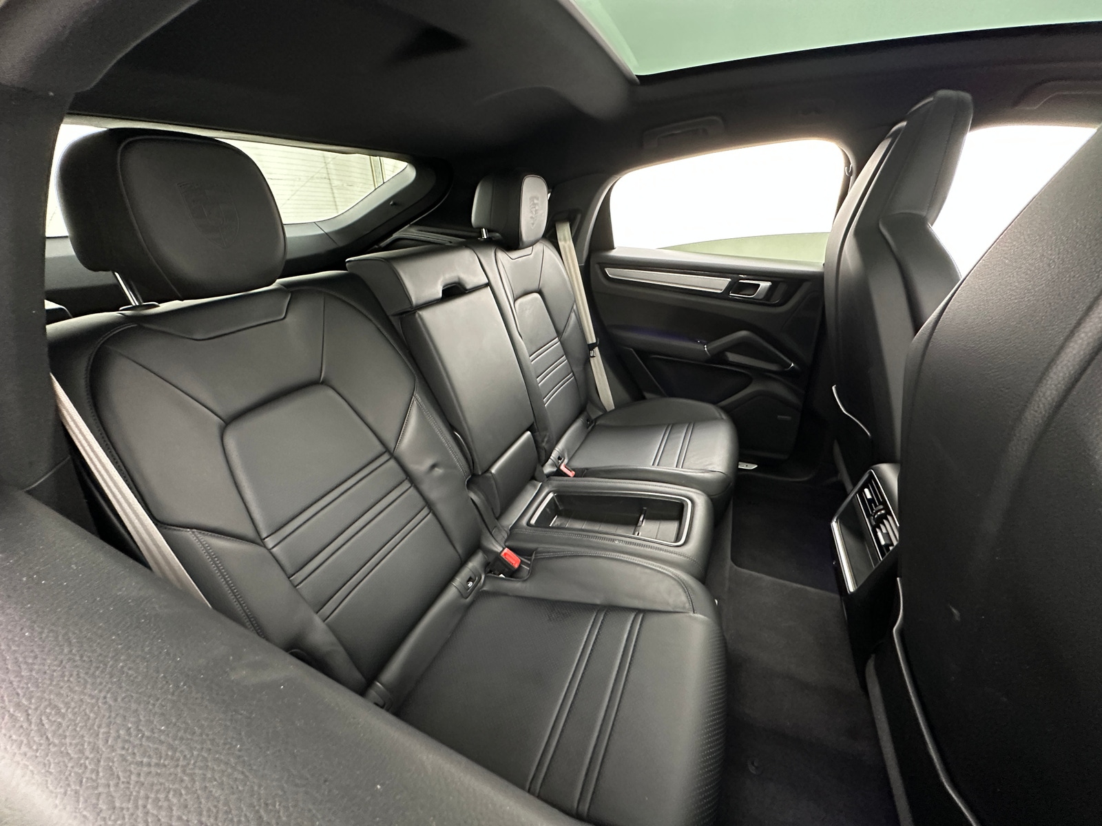 Thumbnail: 2023 Porsche  - 5