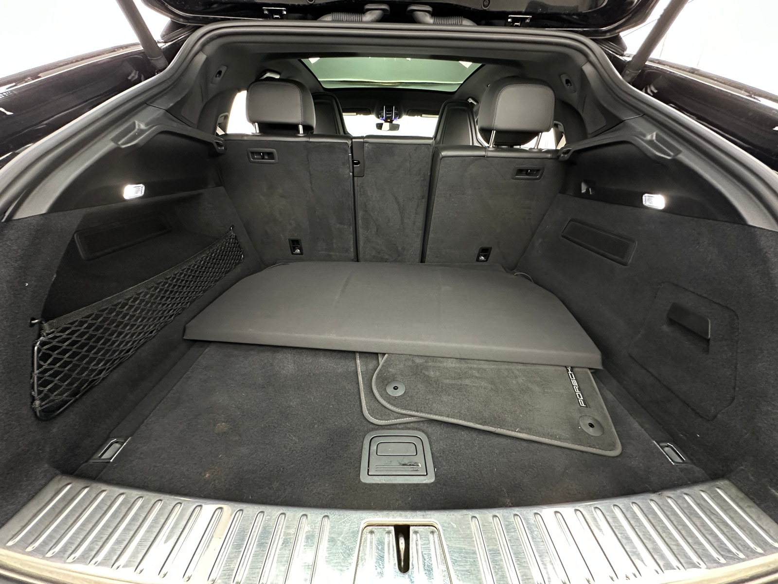 Thumbnail: 2023 Porsche  - 6