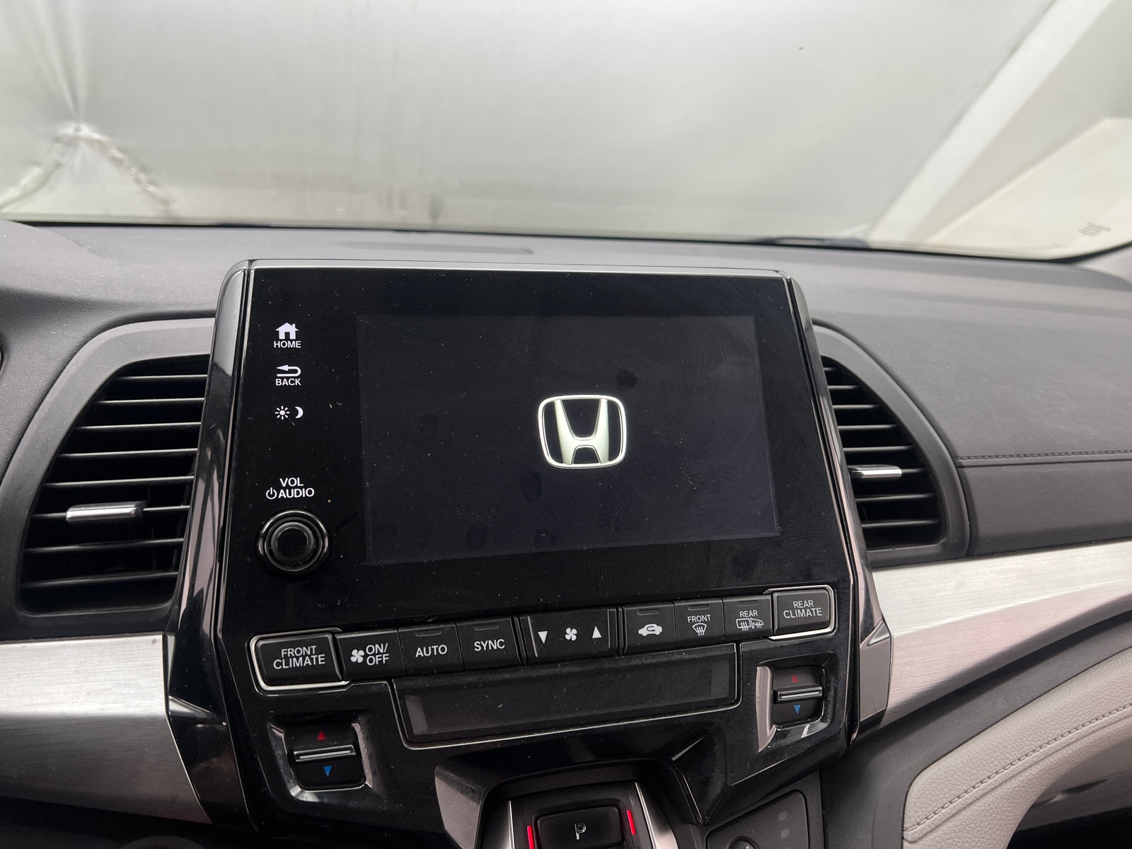 Thumbnail: 2018 Honda Odyssey - 4