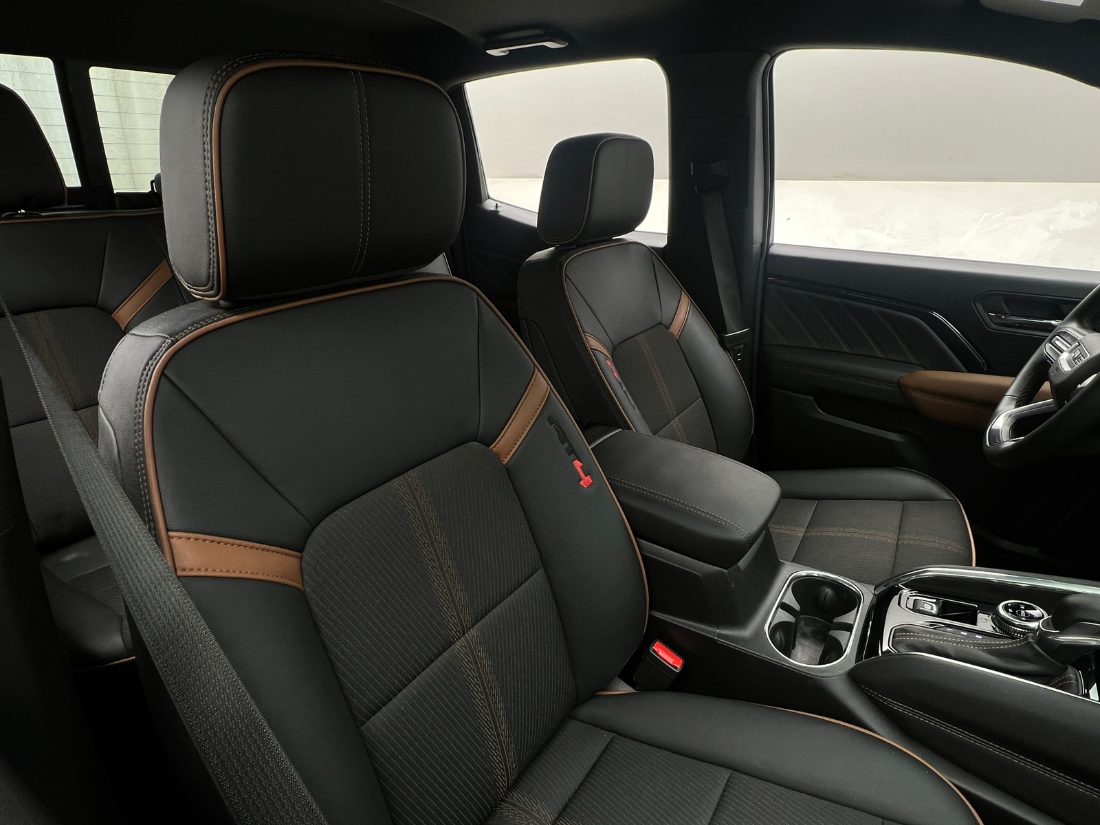 Thumbnail: 2025 GMC Canyon - 2