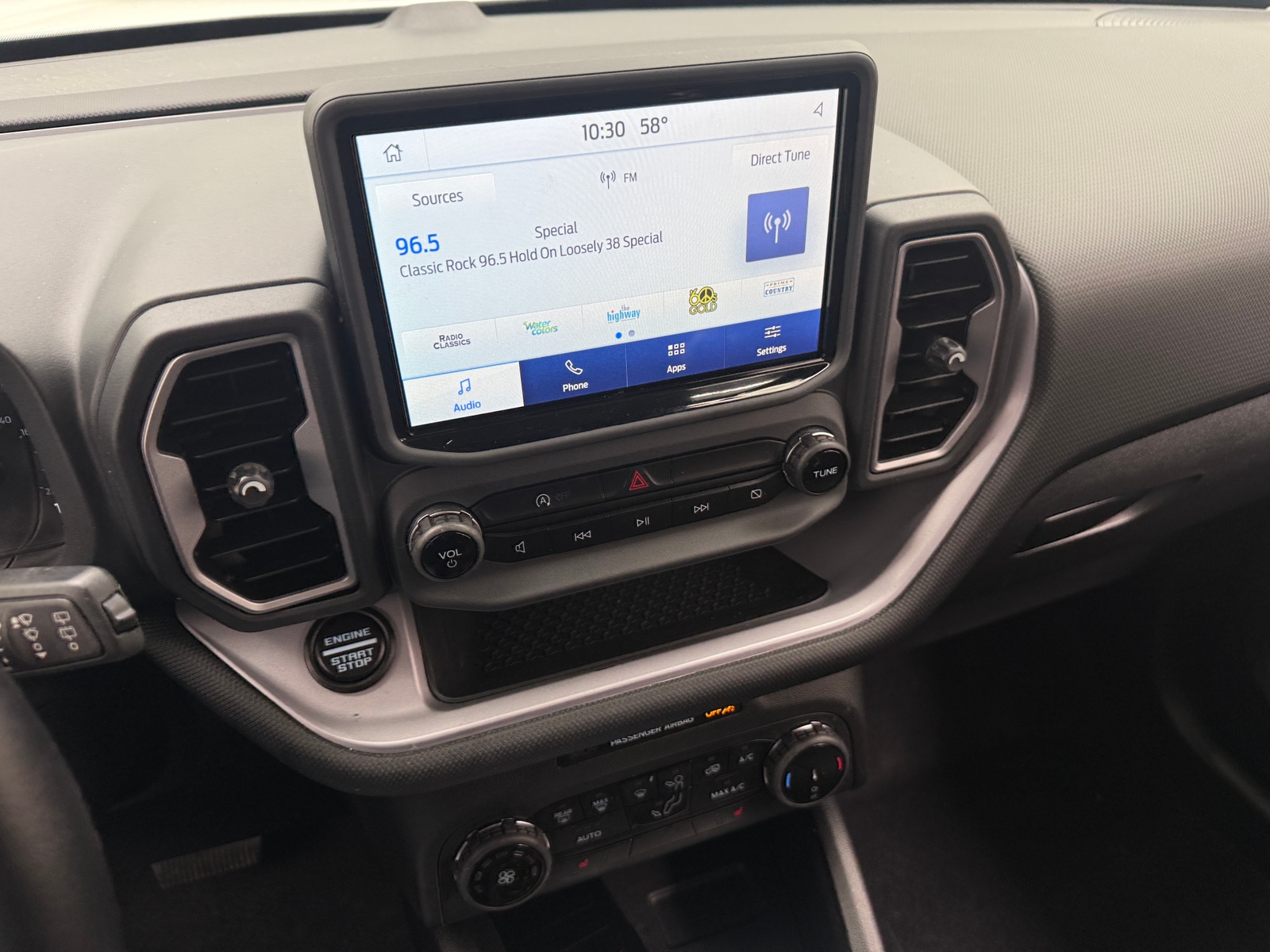 Thumbnail: 2023 Ford Bronco Sport - 4