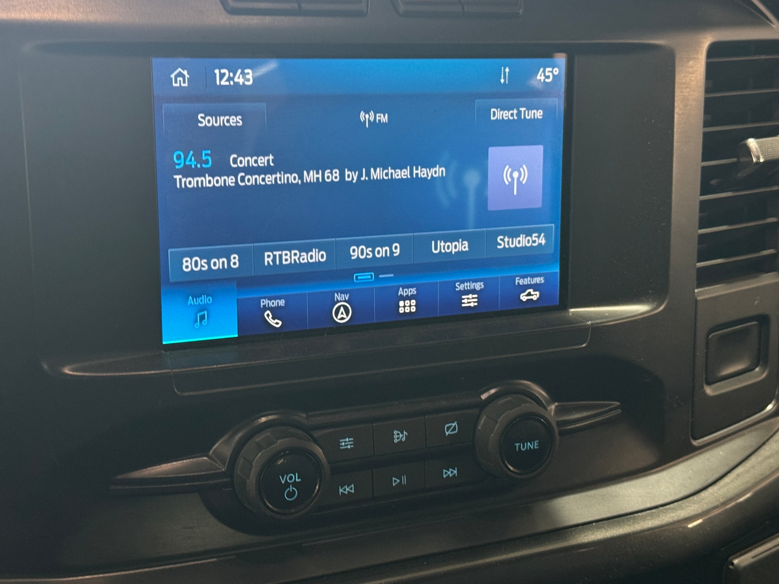 Thumbnail: 2021 Ford Econoline - 4