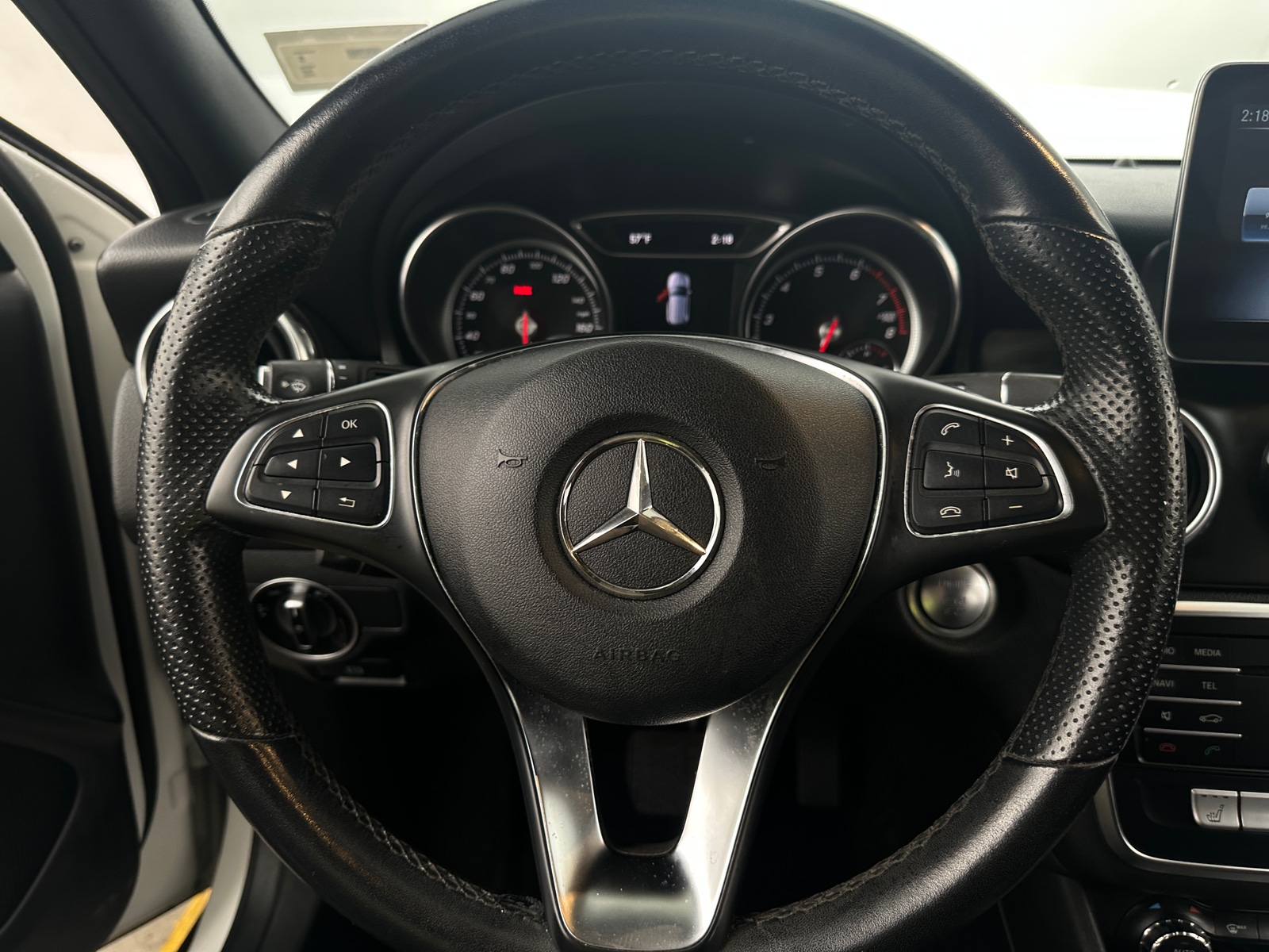 Thumbnail: 2020 Mercedes-Benz GLA - 4