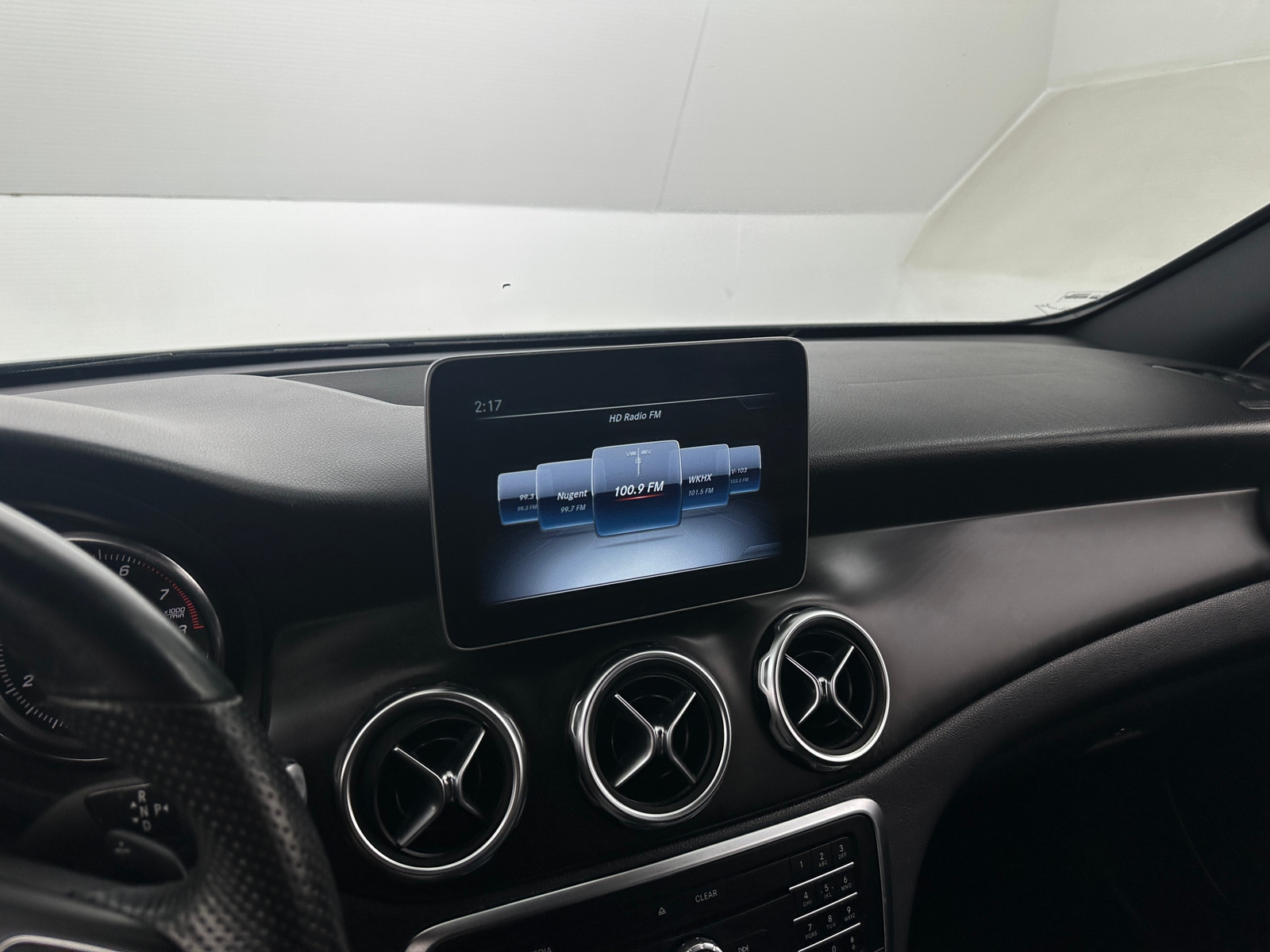 Thumbnail: 2020 Mercedes-Benz GLA - 3