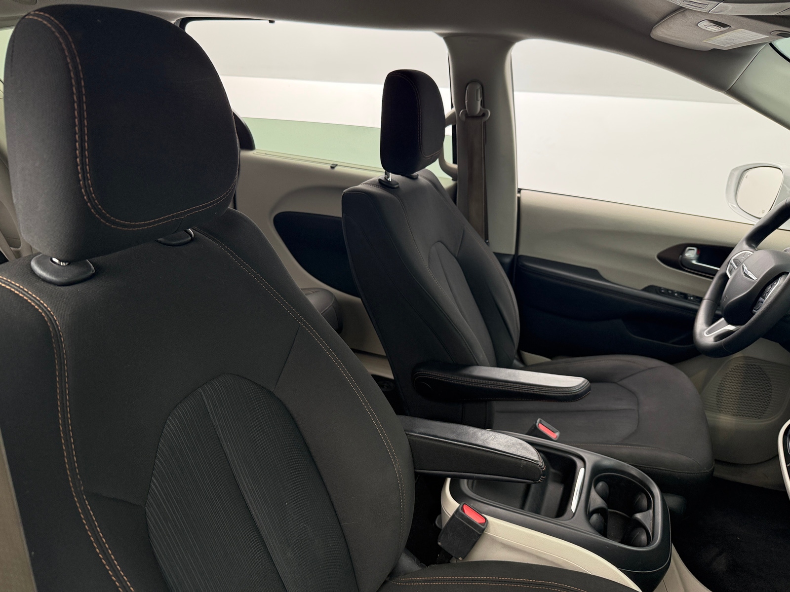 Thumbnail: 2018 Chrysler Pacifica - 2