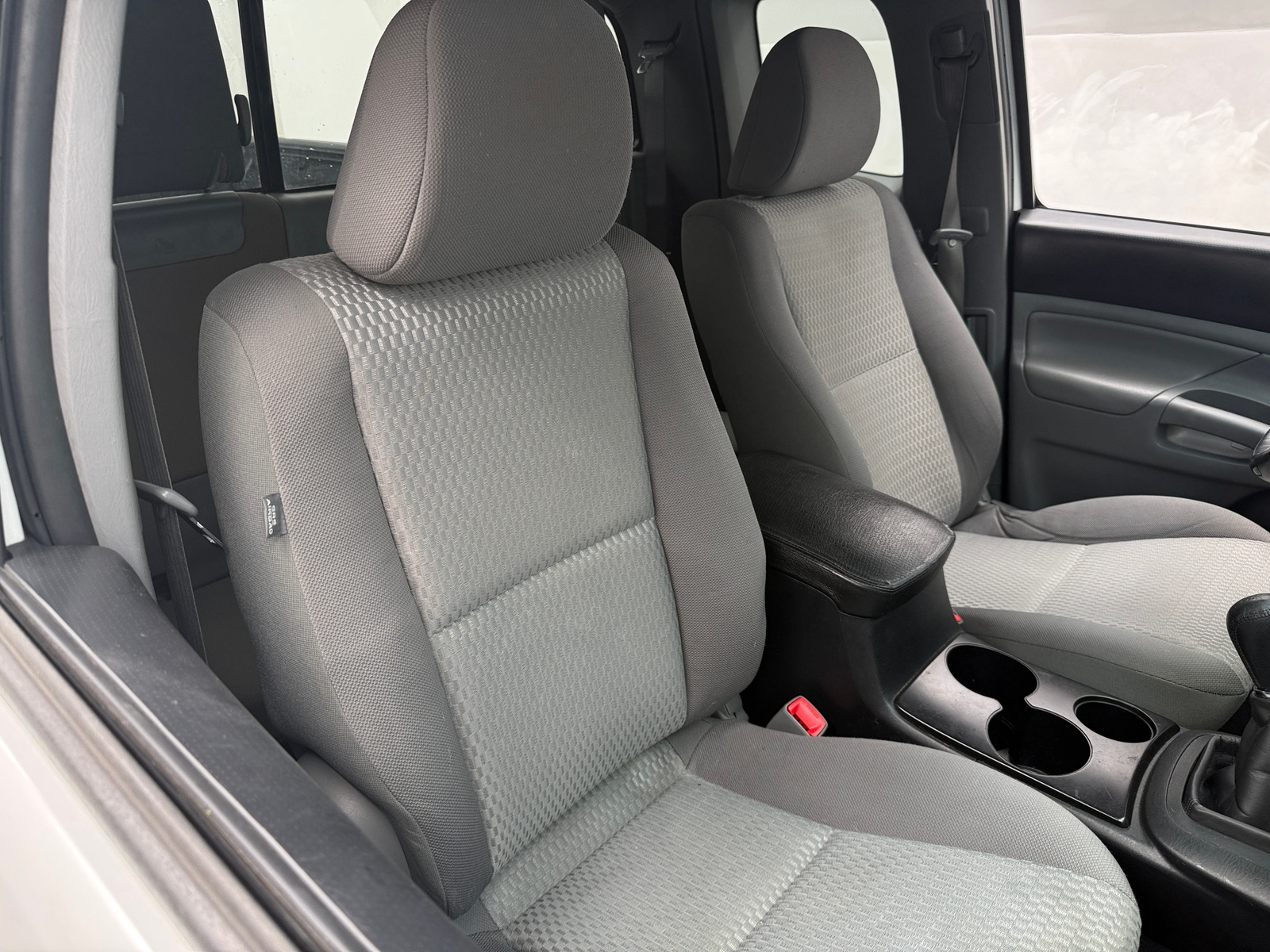 Thumbnail: 2015 Toyota Tacoma - 2