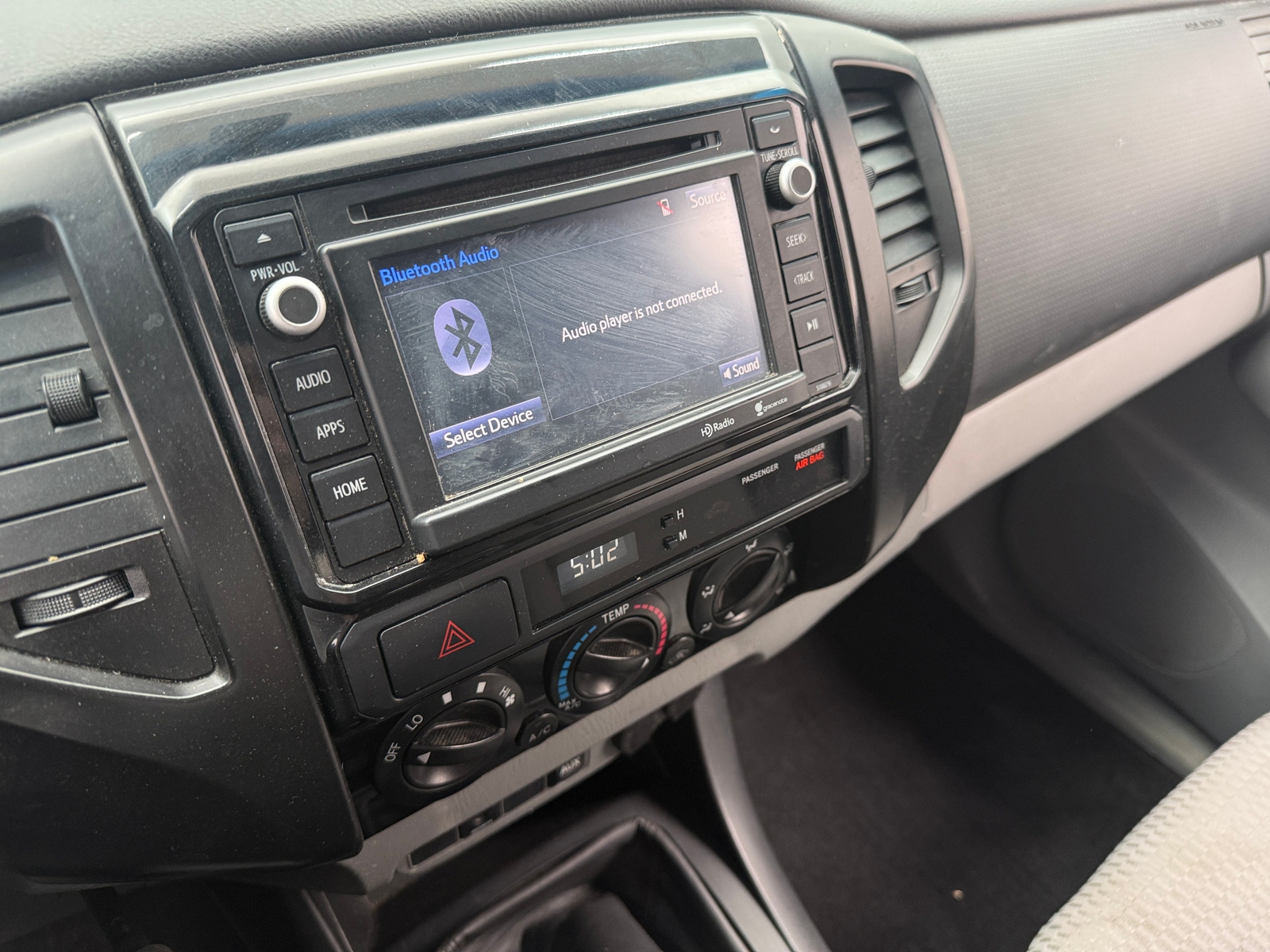 Thumbnail: 2015 Toyota Tacoma - 3