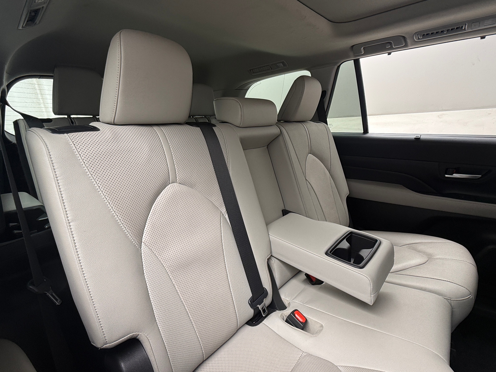 Thumbnail: 2024 Toyota Grand Highlander - 5