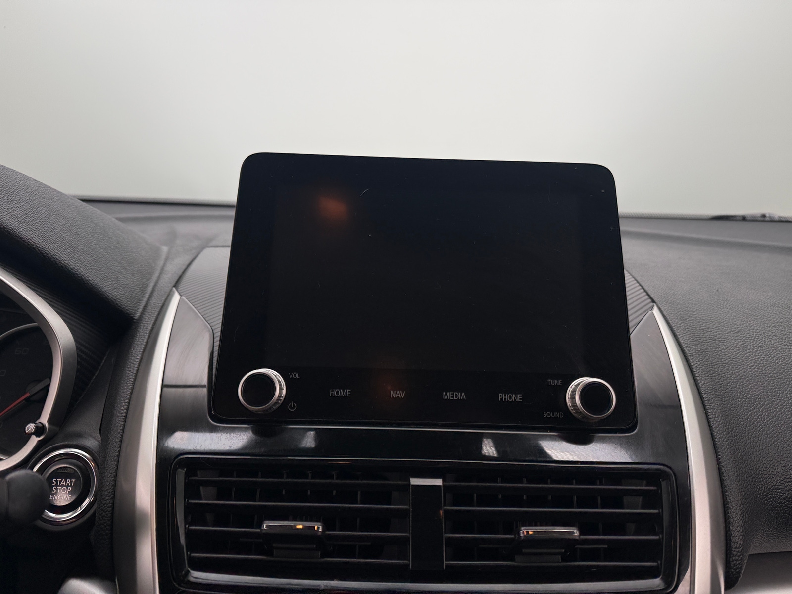 Thumbnail: 2024 Mitsubishi Eclipse Cross - 4