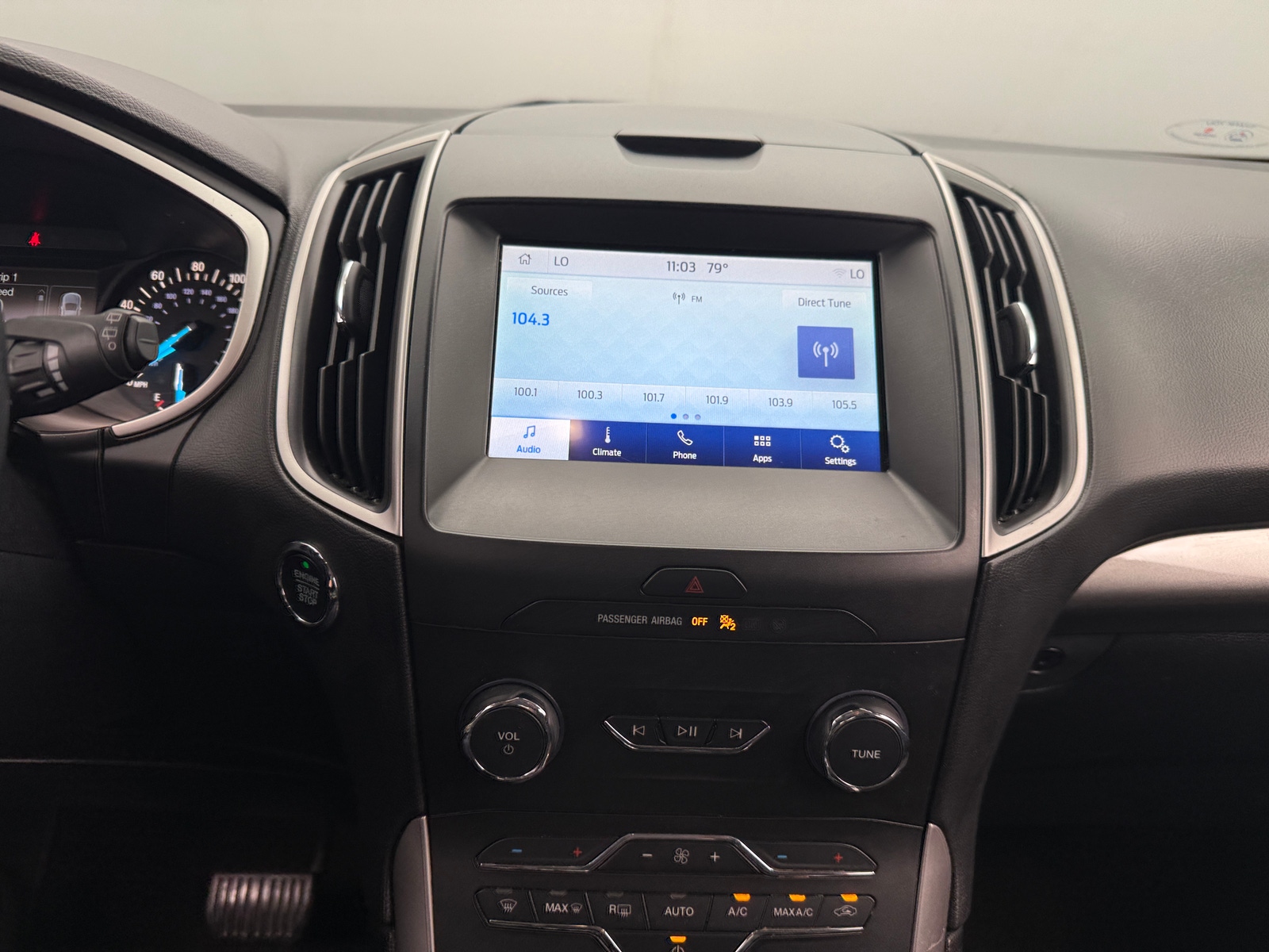 Thumbnail: 2019 Ford Edge - 4