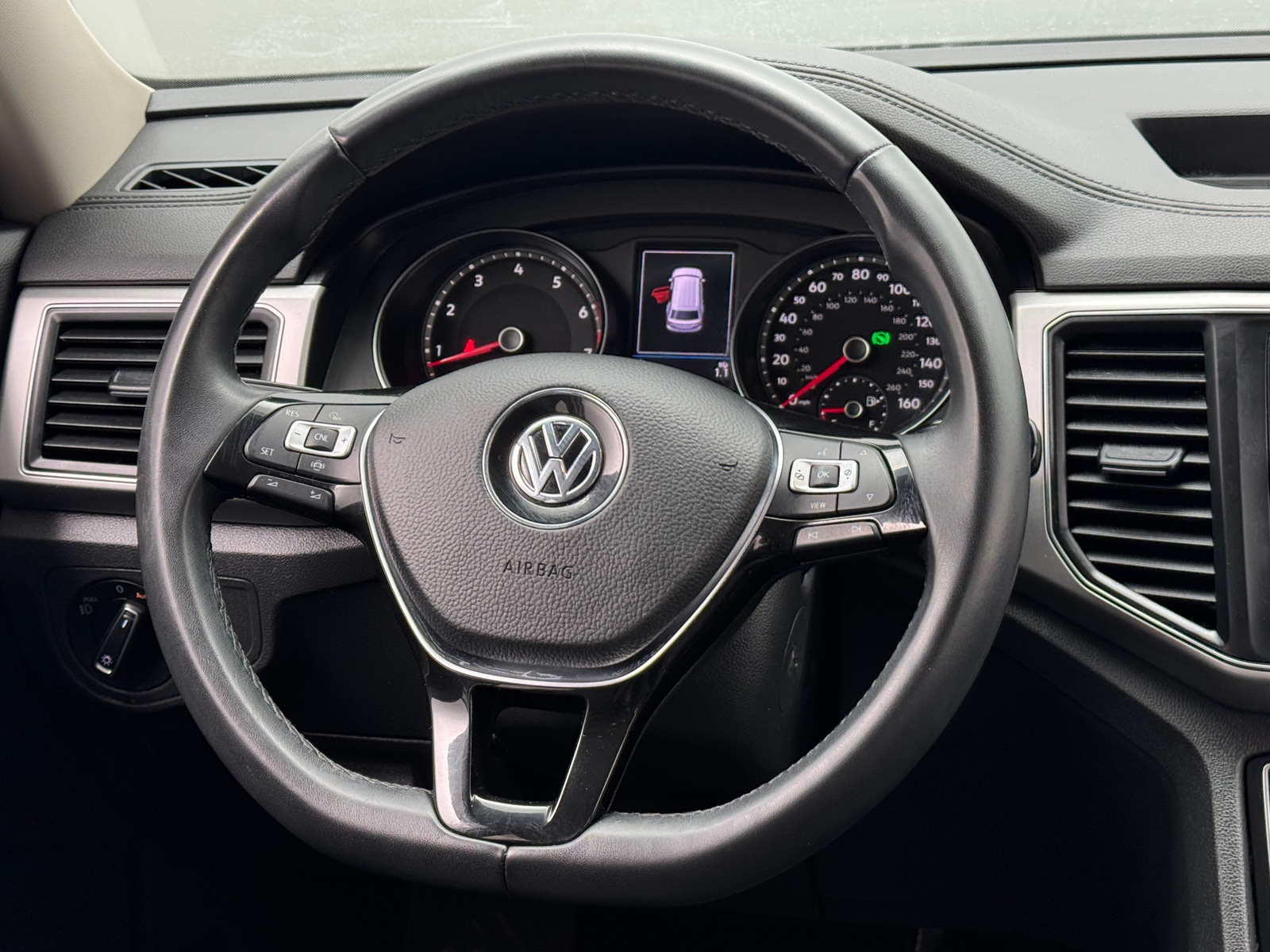 Thumbnail: 2019 Volkswagen Atlas - 4