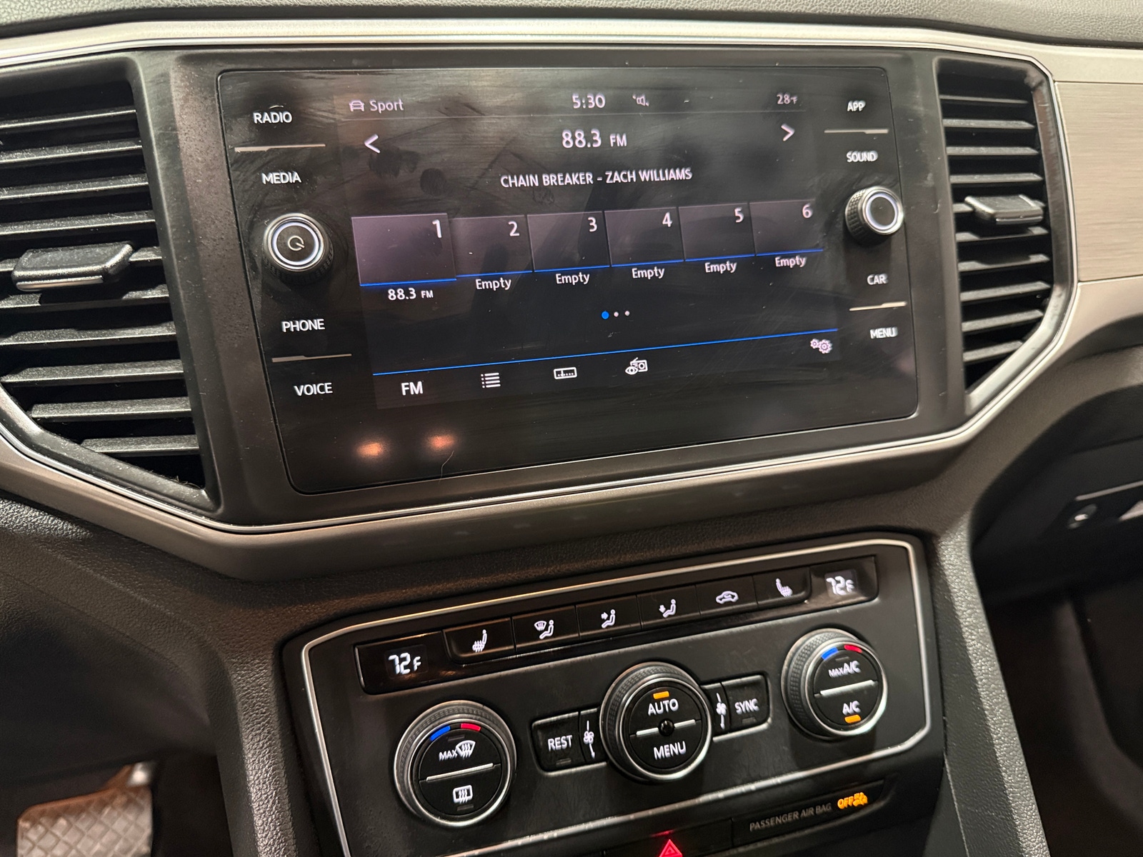 Thumbnail: 2019 Volkswagen Atlas - 3