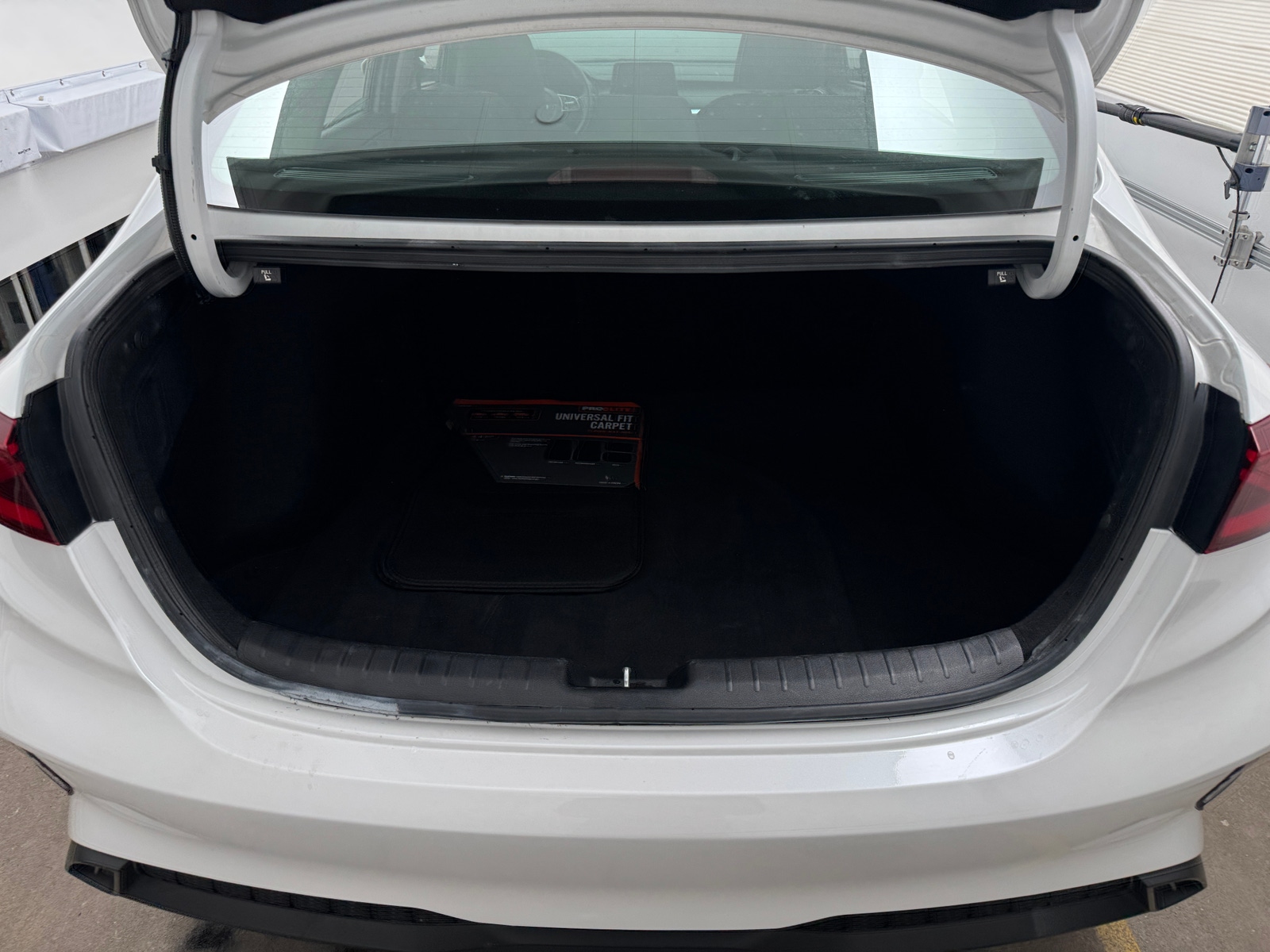 Thumbnail: 2024 Kia Forte - 7