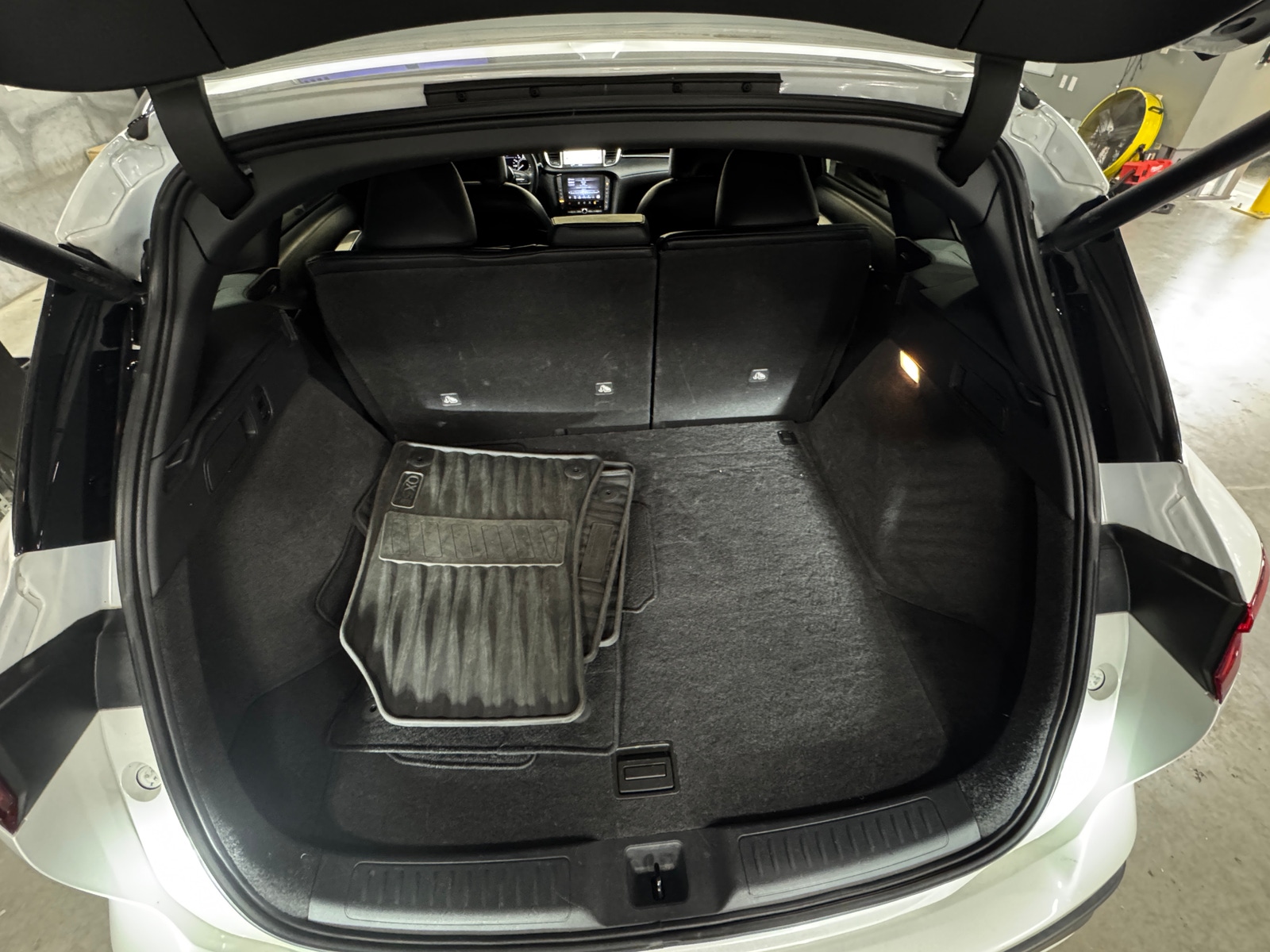 Thumbnail: 2023 INFINITI QX50 - 6