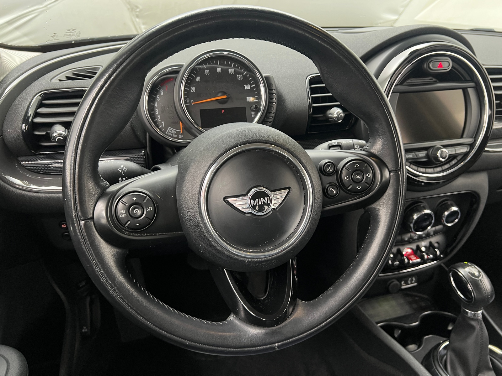 Thumbnail: 2017 MINI Cooper Clubman - 4