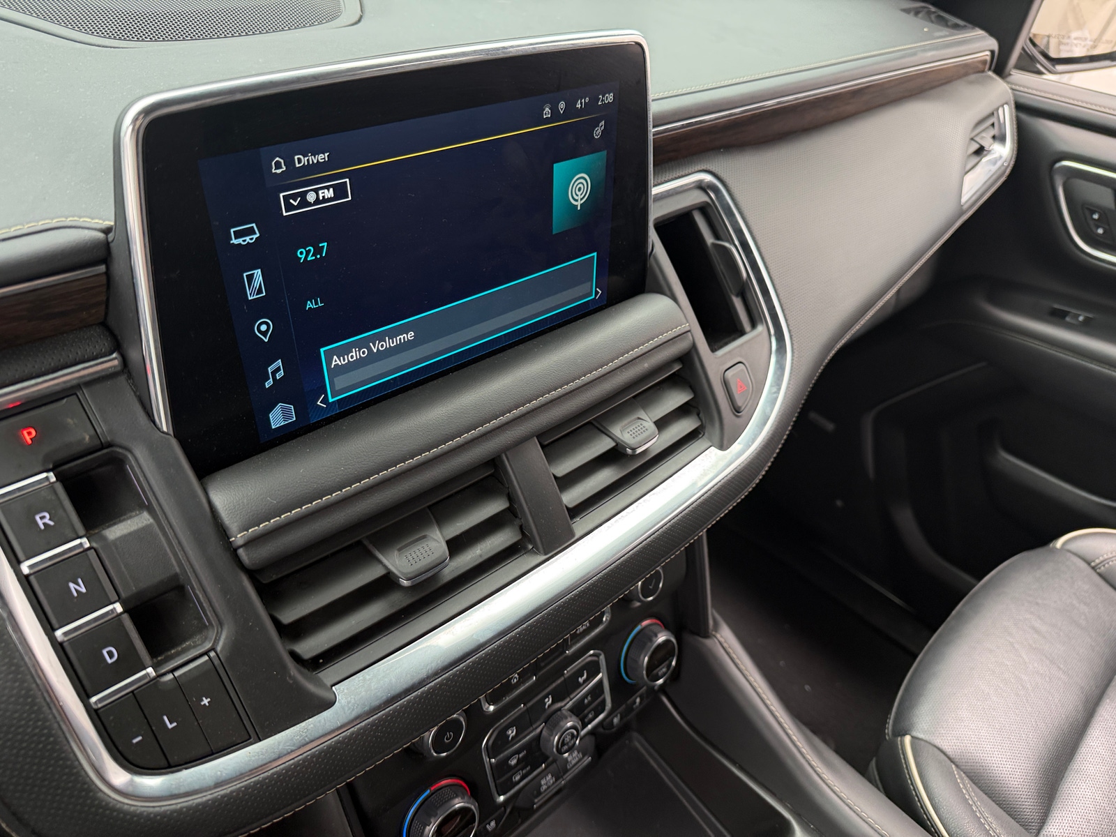 Thumbnail: 2023 Chevrolet Suburban - 3