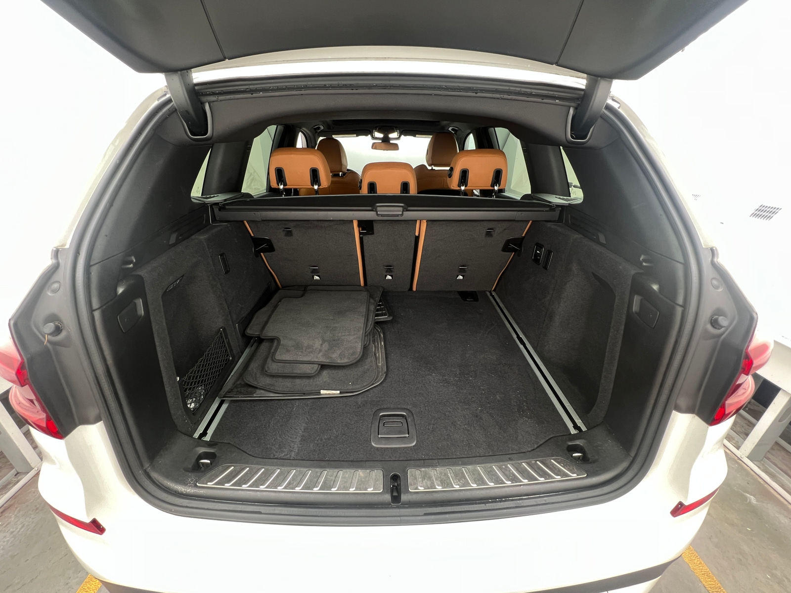 Thumbnail: 2021 BMW X3 - 6