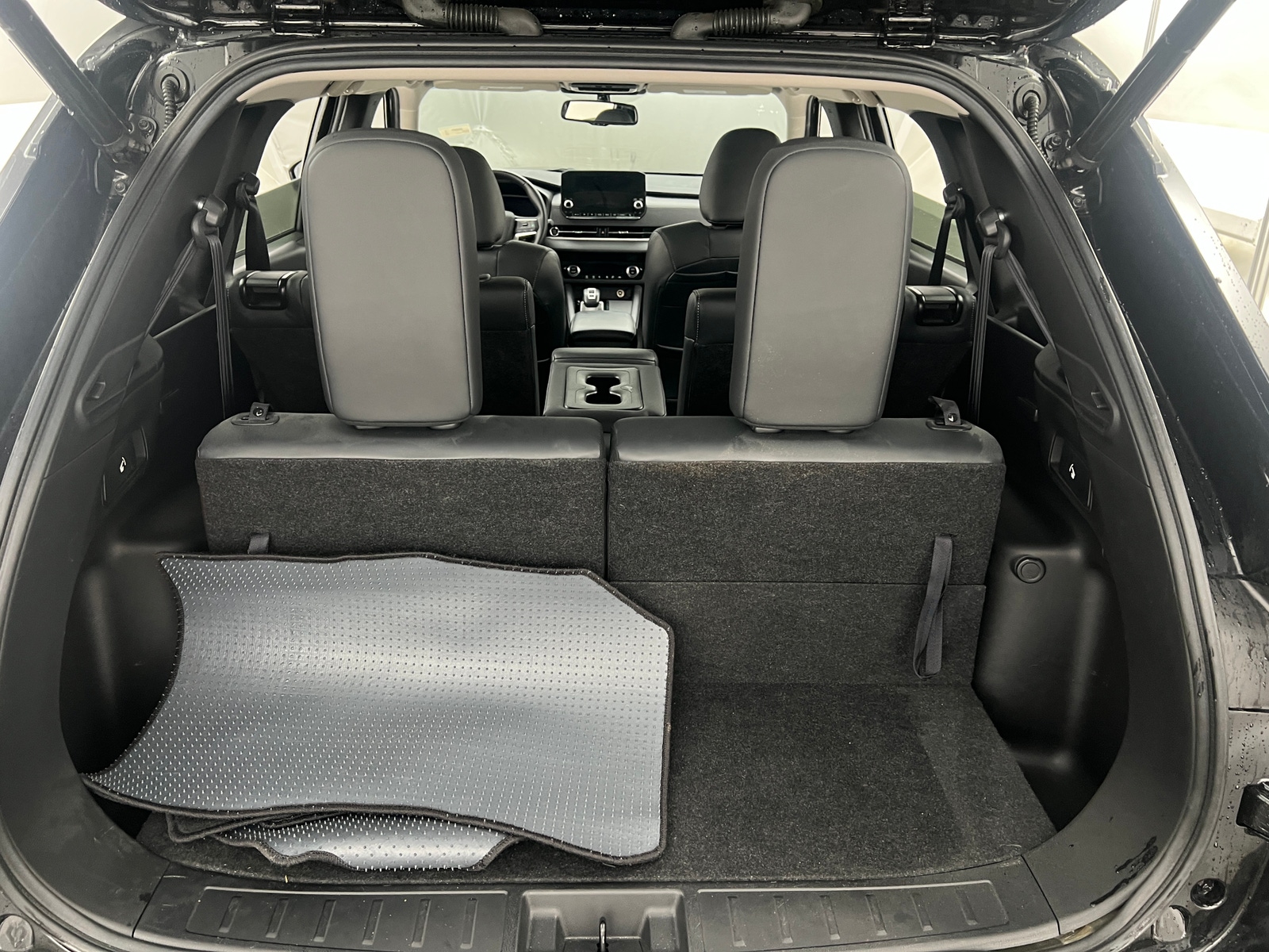 Thumbnail: 2023 Mitsubishi Outlander - 6