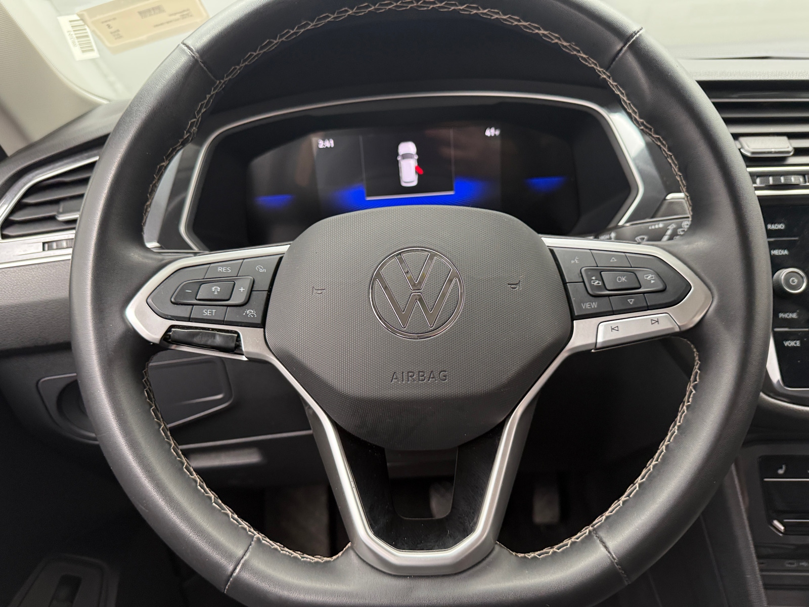 Thumbnail: 2024 Volkswagen Tiguan - 4